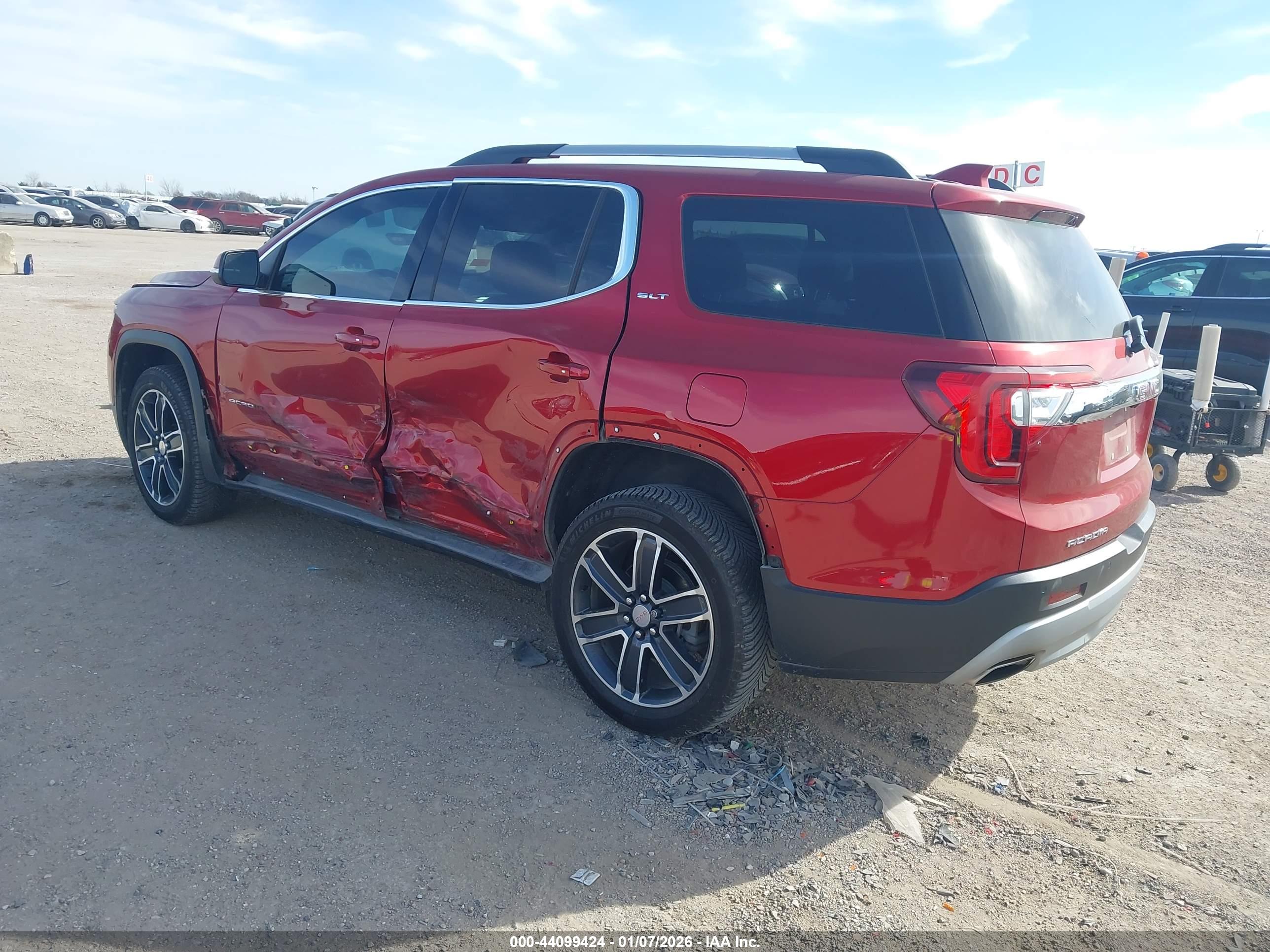 GMC ACADIA image 3
