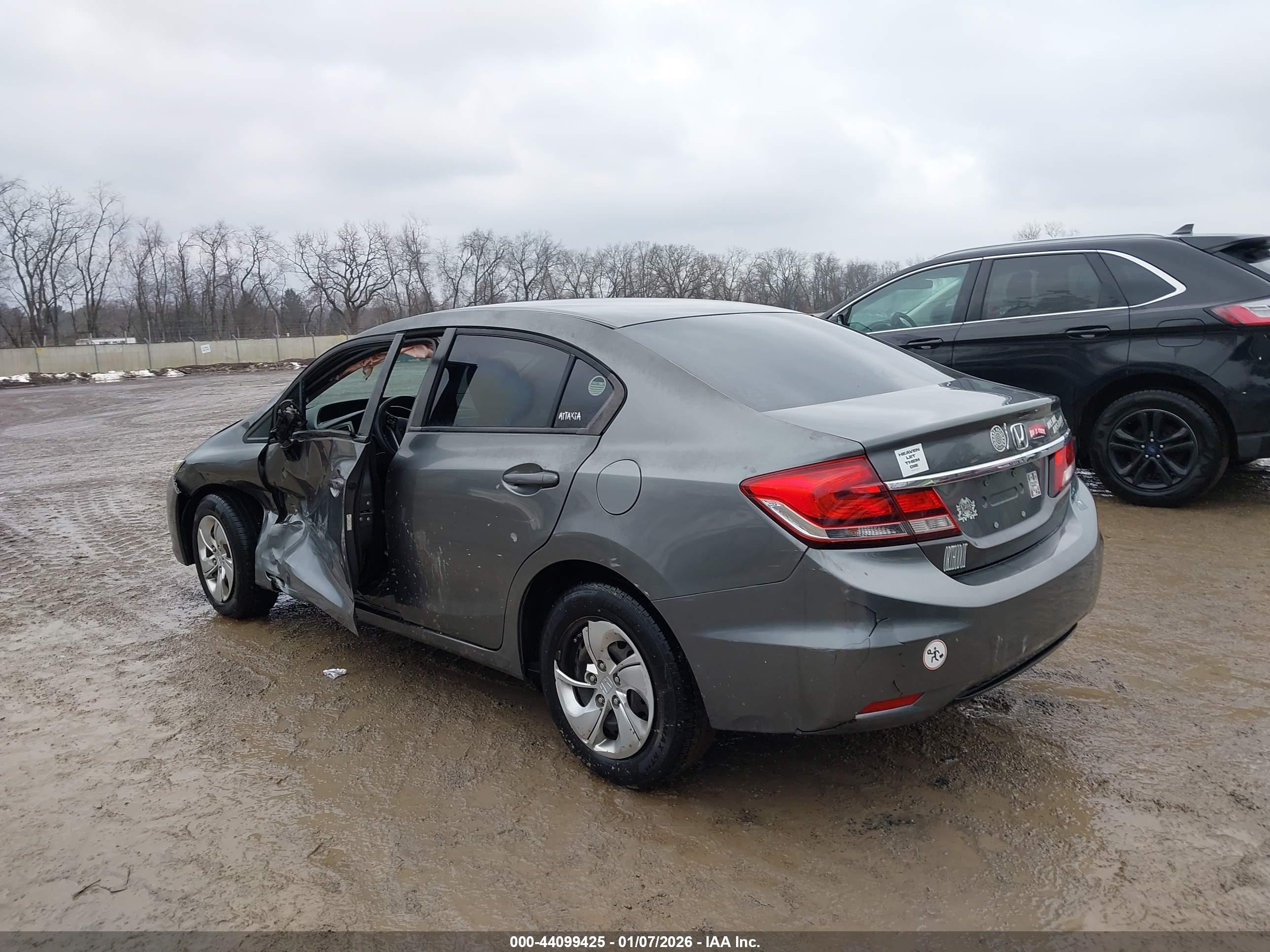 HONDA CIVIC image 3