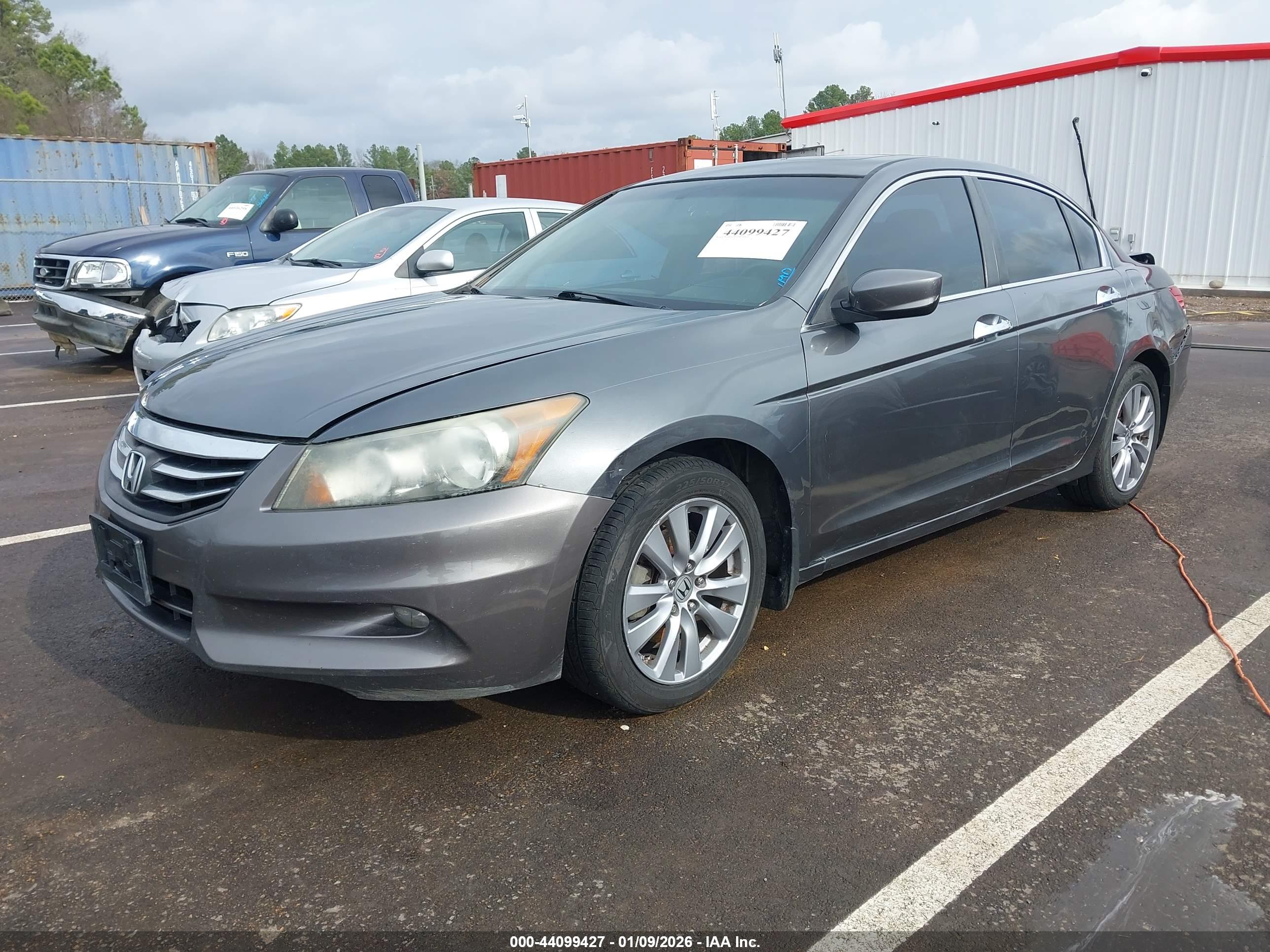 HONDA ACCORD image 2