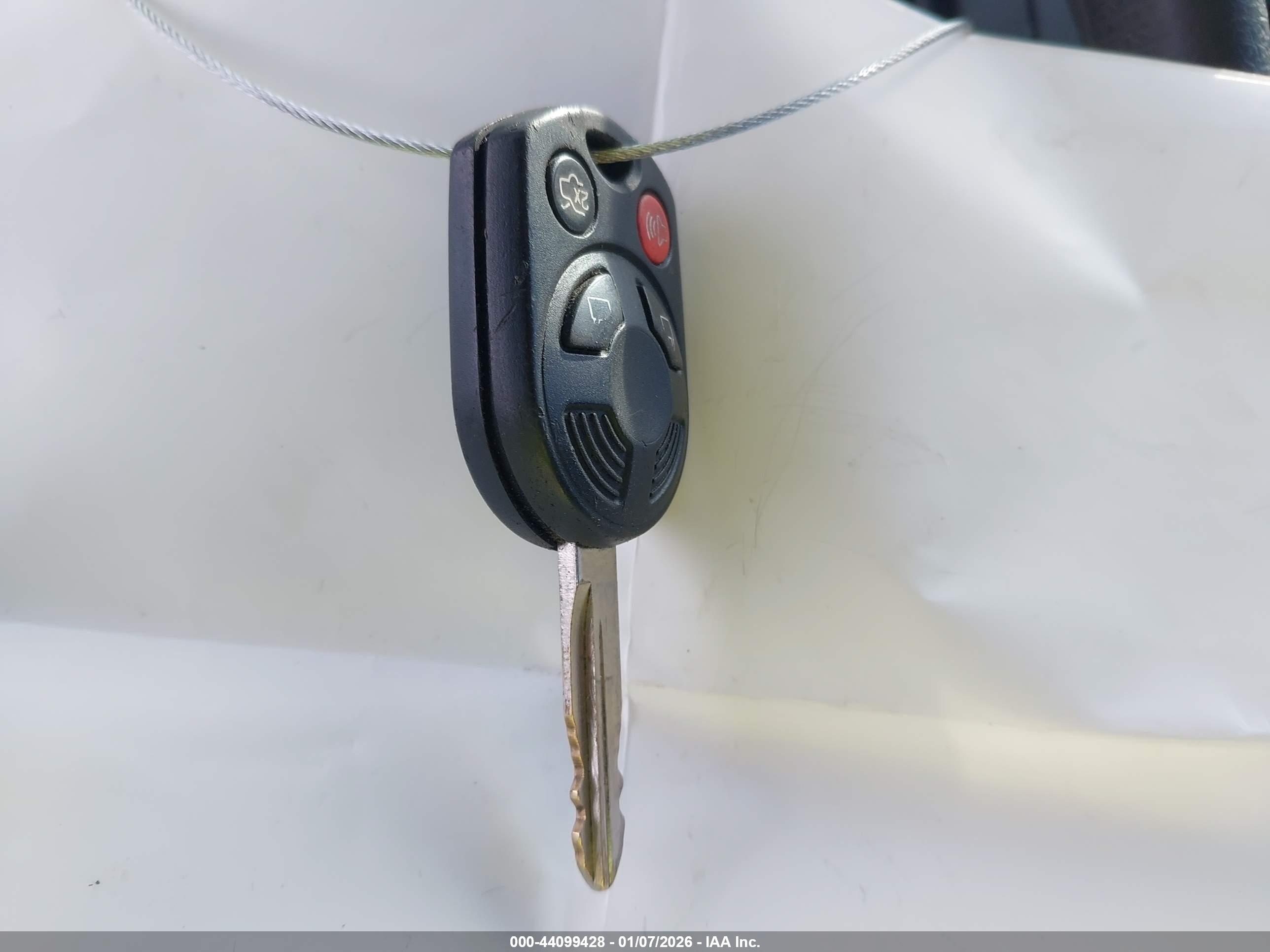 FORD FUSION image 11