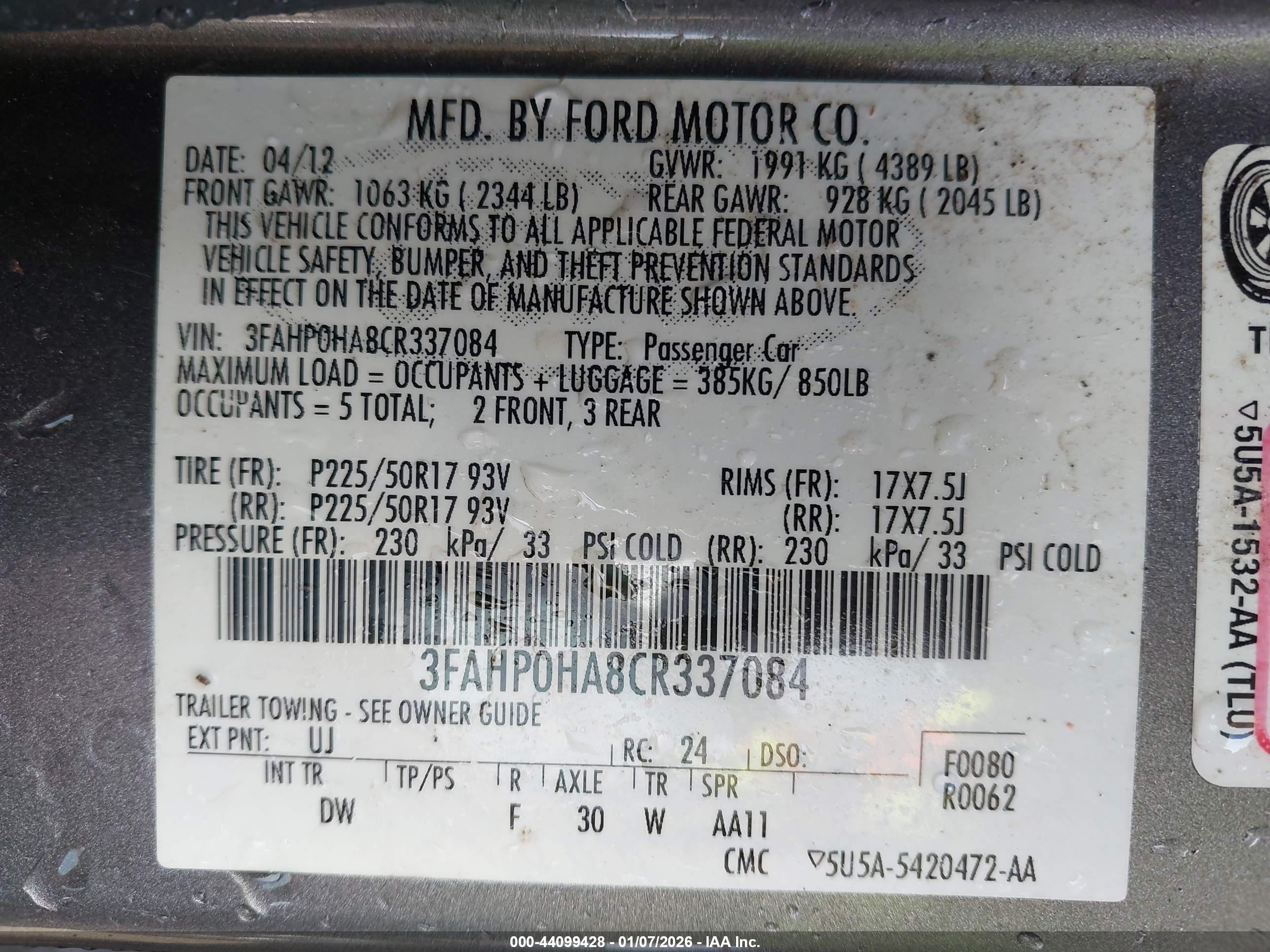 FORD FUSION image 9