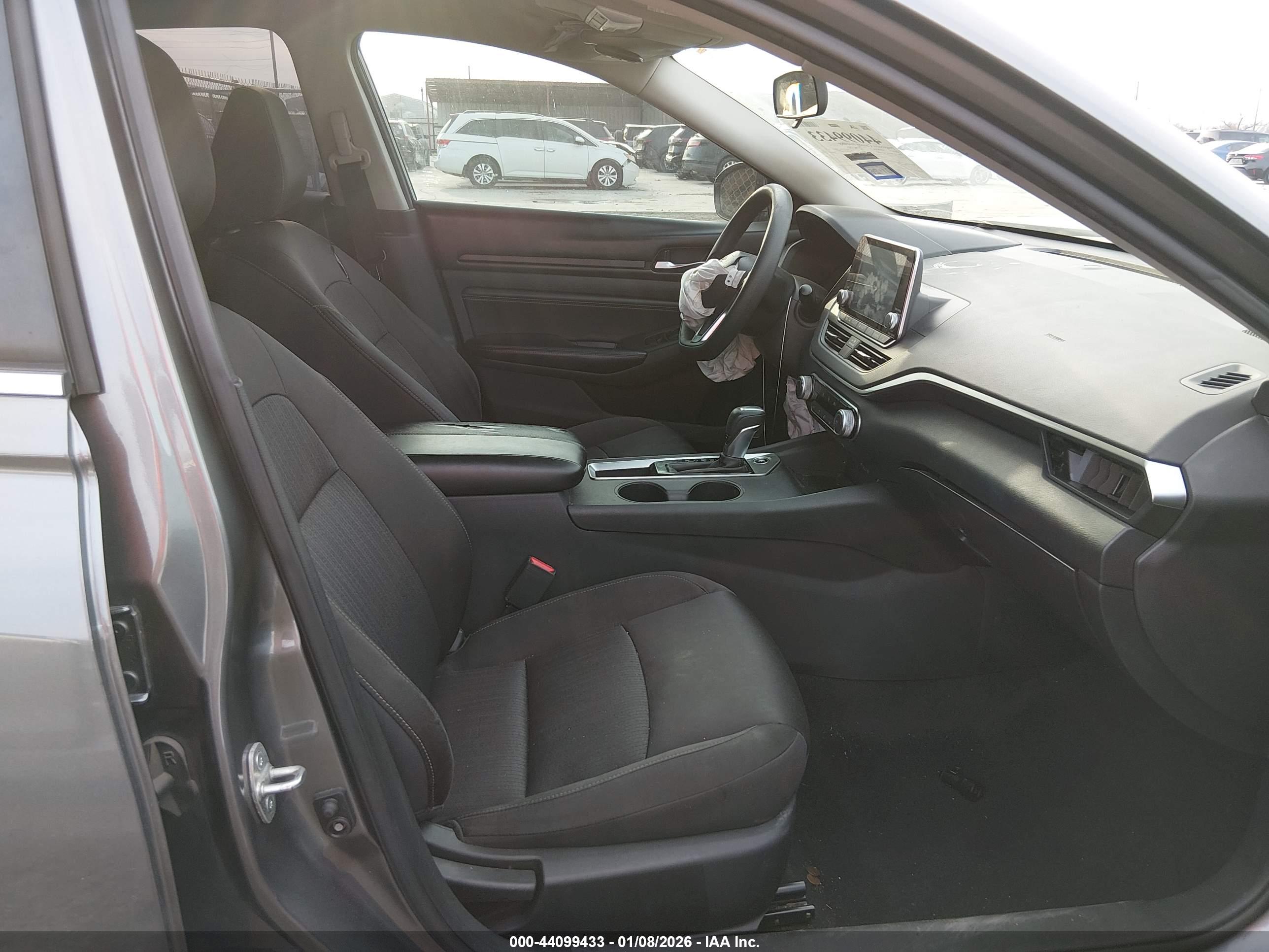 NISSAN ALTIMA image 5