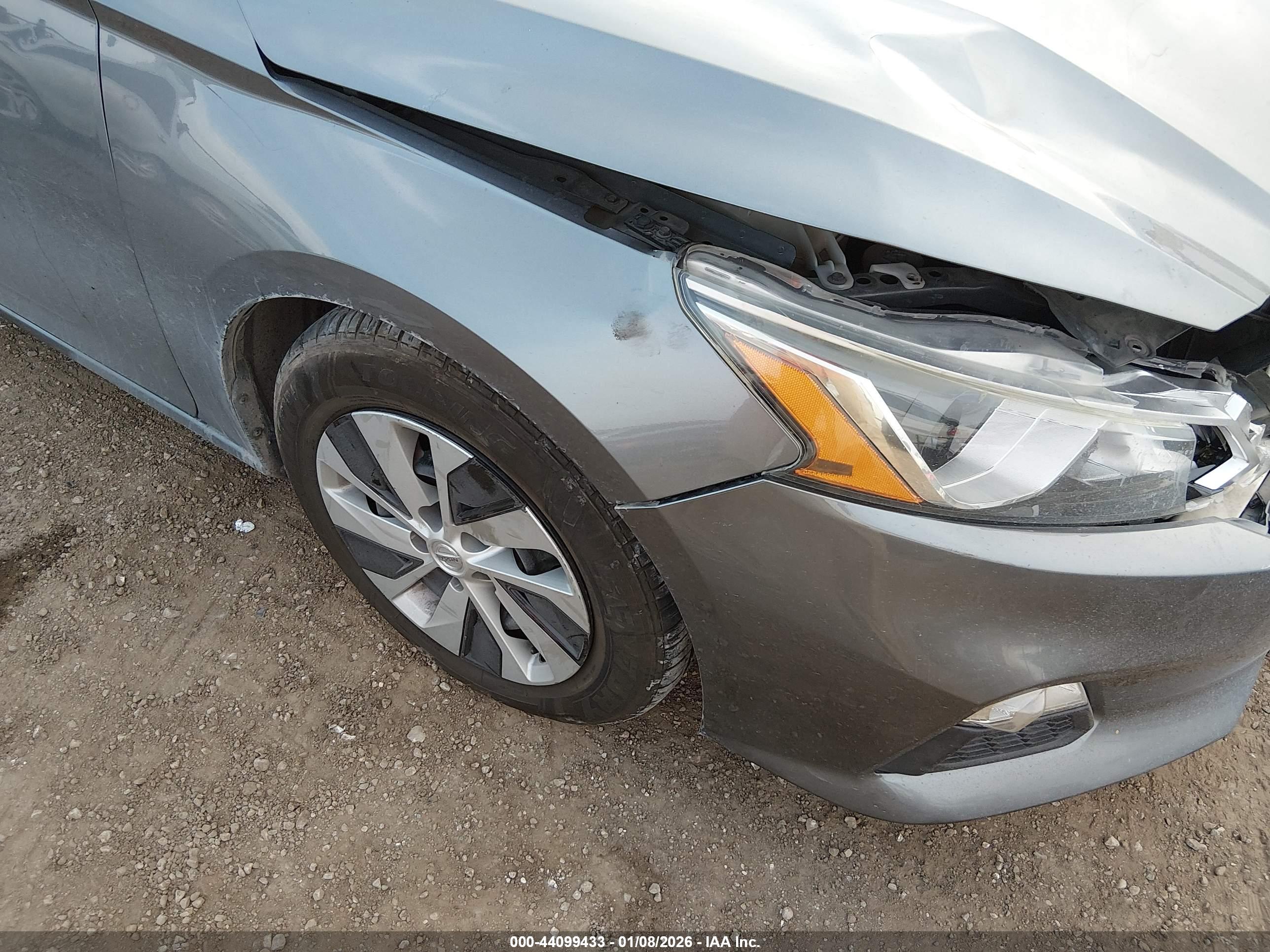 NISSAN ALTIMA image 6