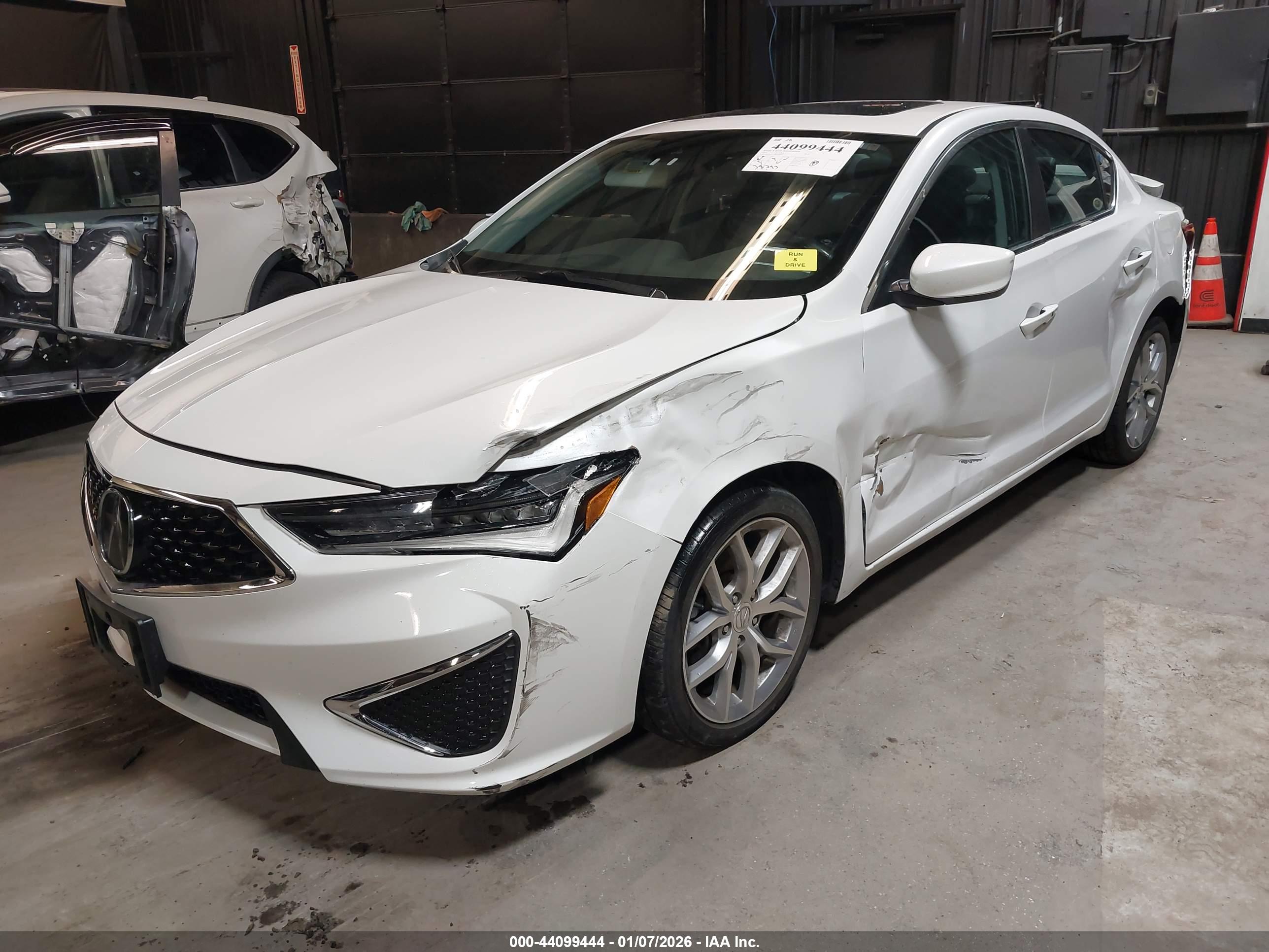 ACURA ILX image 2