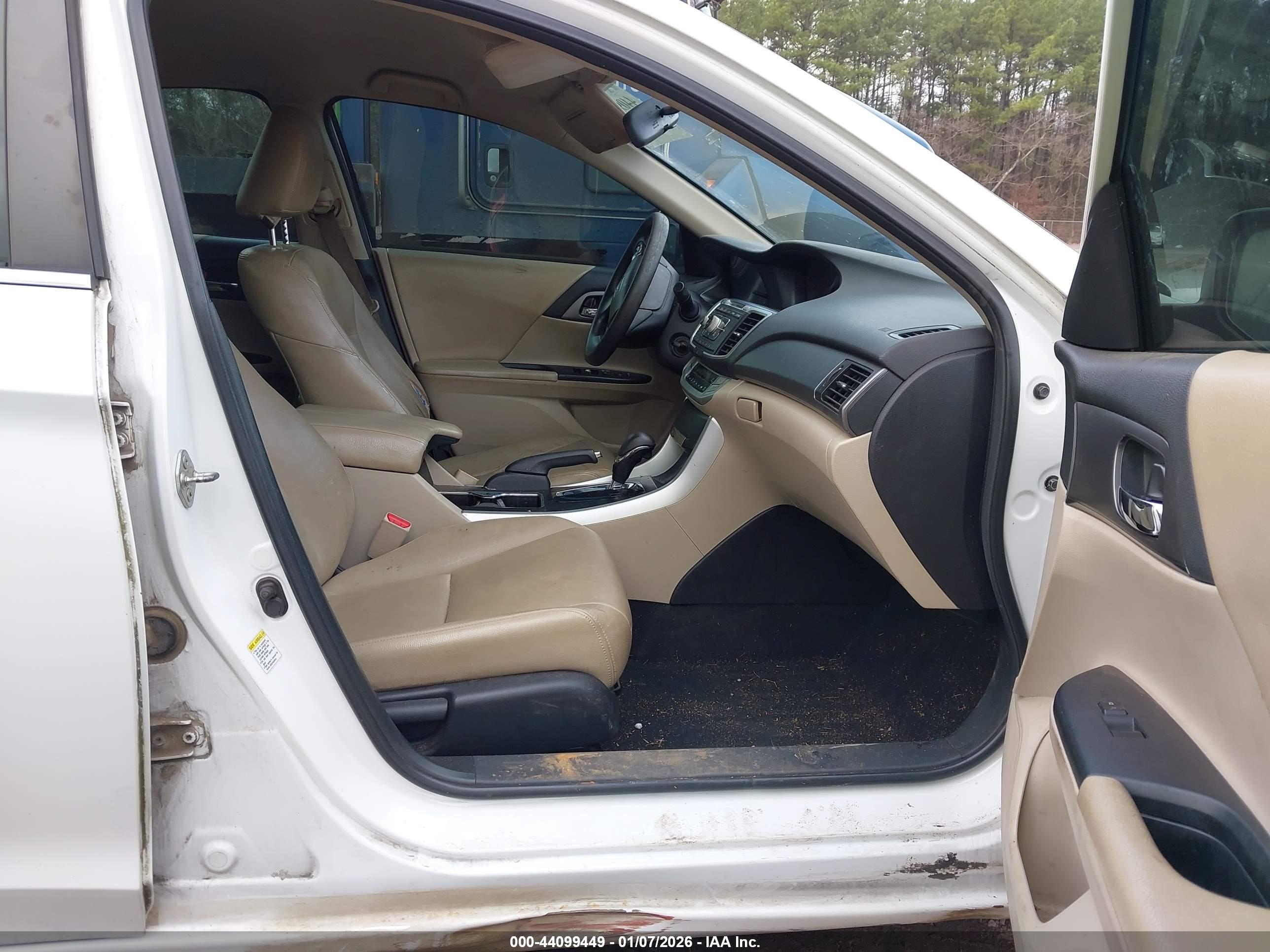 HONDA ACCORD image 5