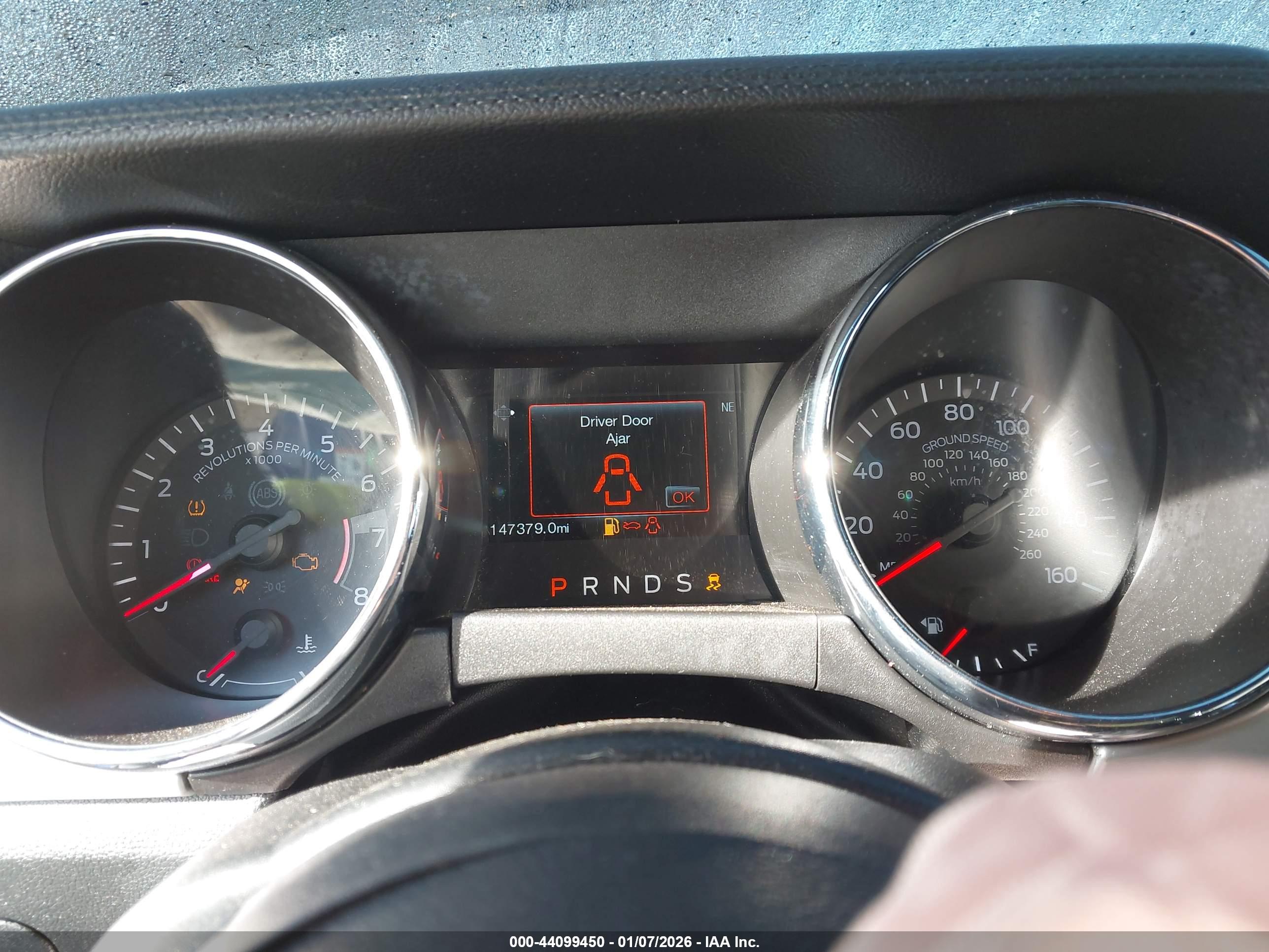FORD MUSTANG image 7