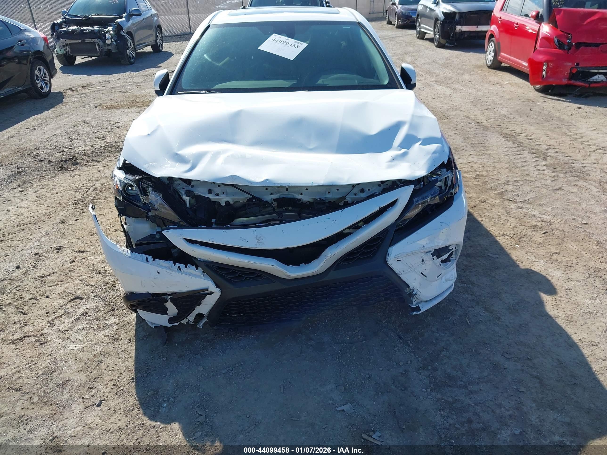 TOYOTA CAMRY image 6