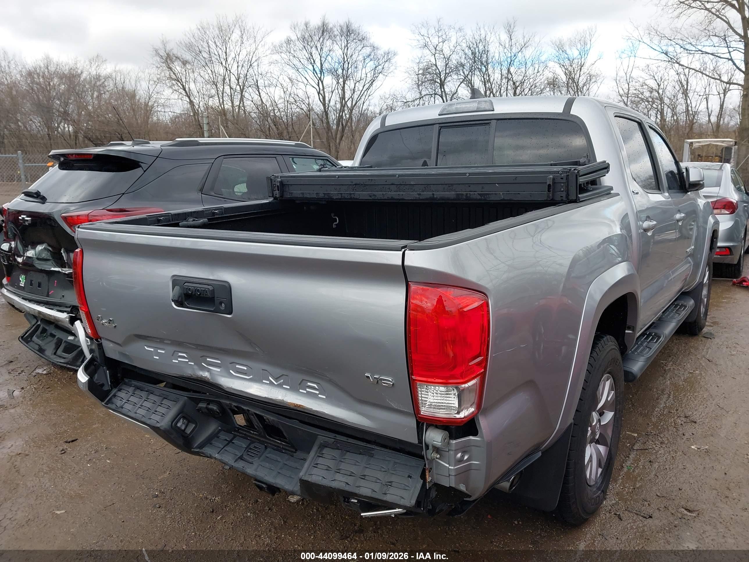 TOYOTA TACOMA image 6