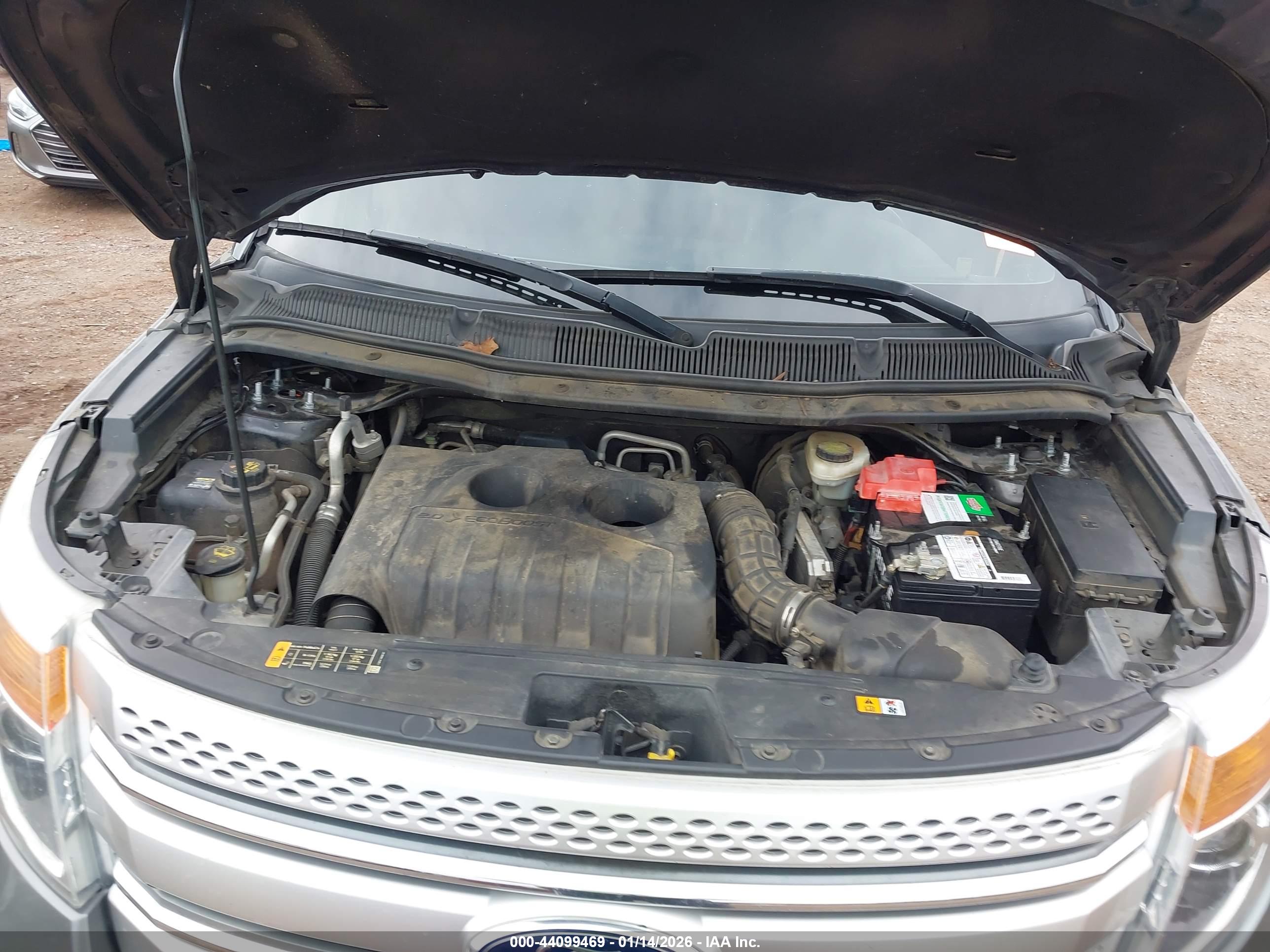 FORD EXPLORER image 10