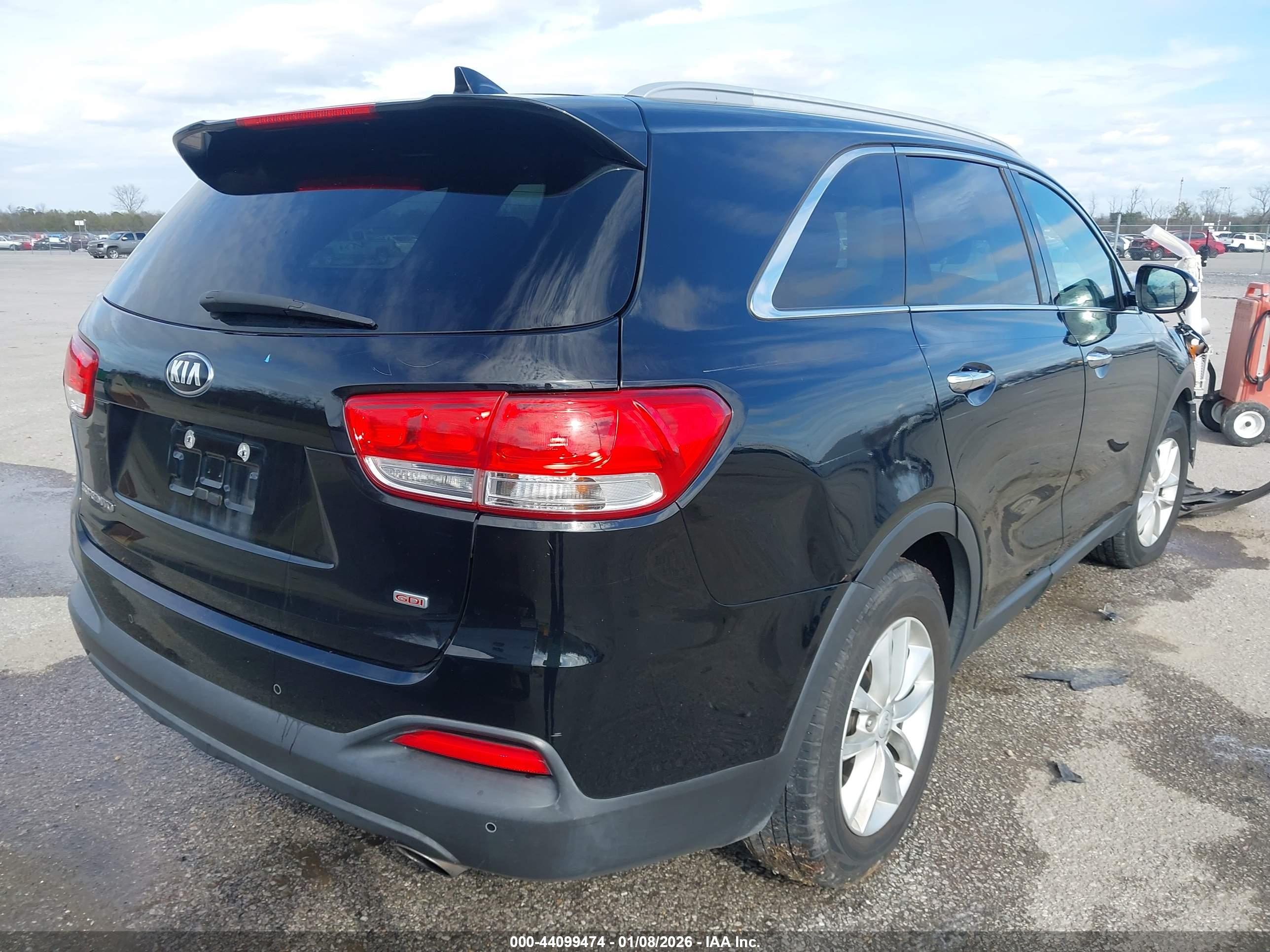 KIA SORENTO image 4