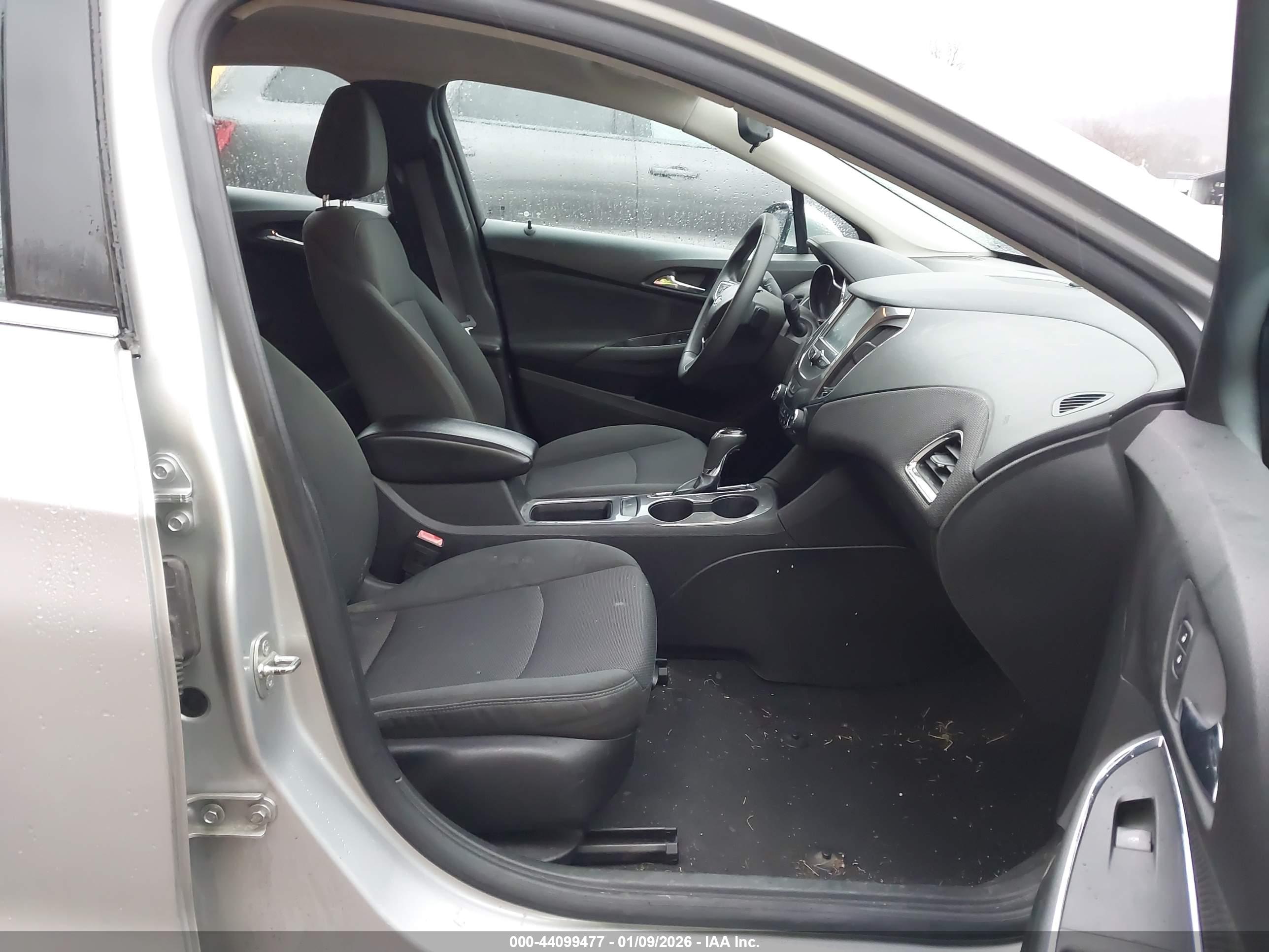 CHEVROLET CRUZE image 5