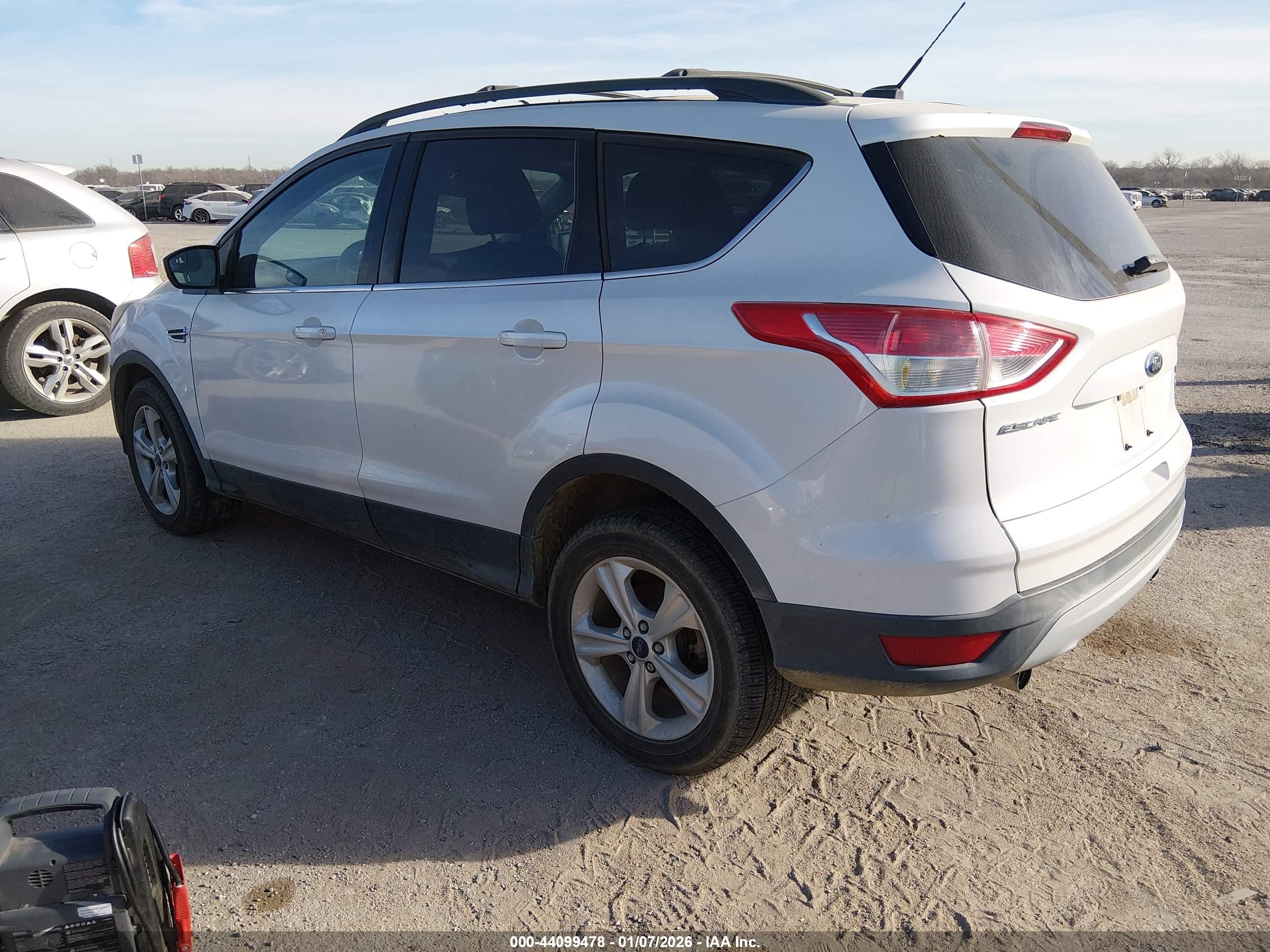 FORD ESCAPE image 3