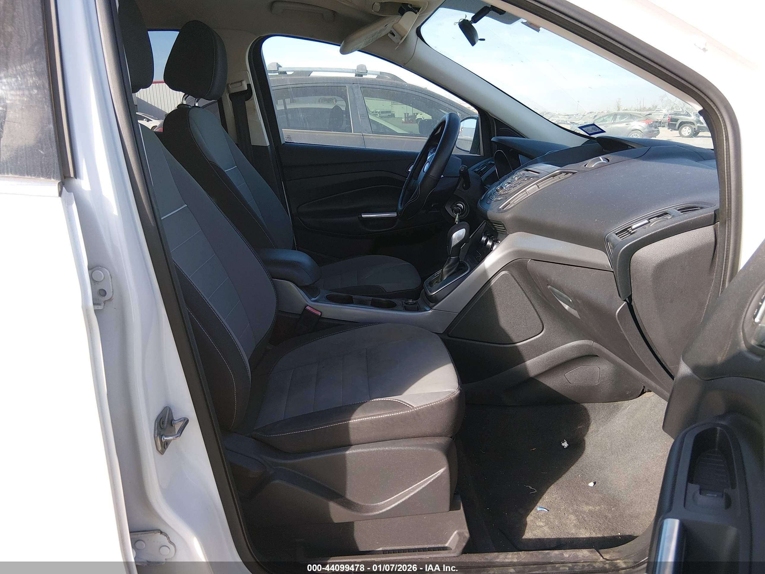 FORD ESCAPE image 5