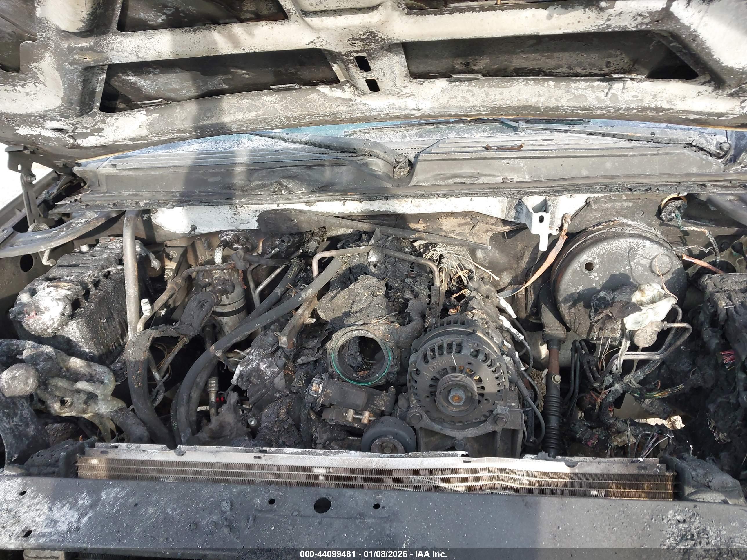 CHEVROLET SUBURBAN image 10