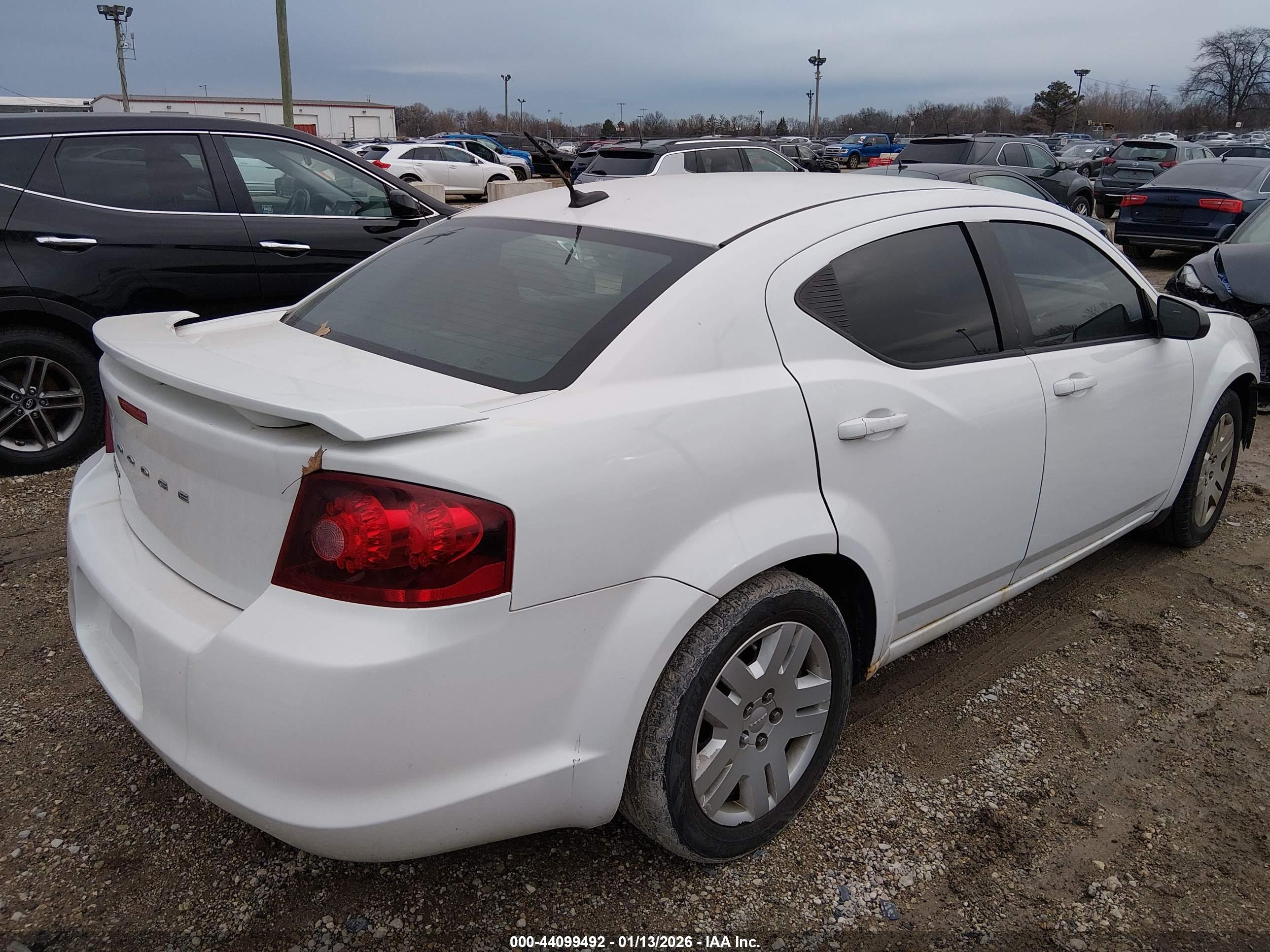 DODGE AVENGER image 4