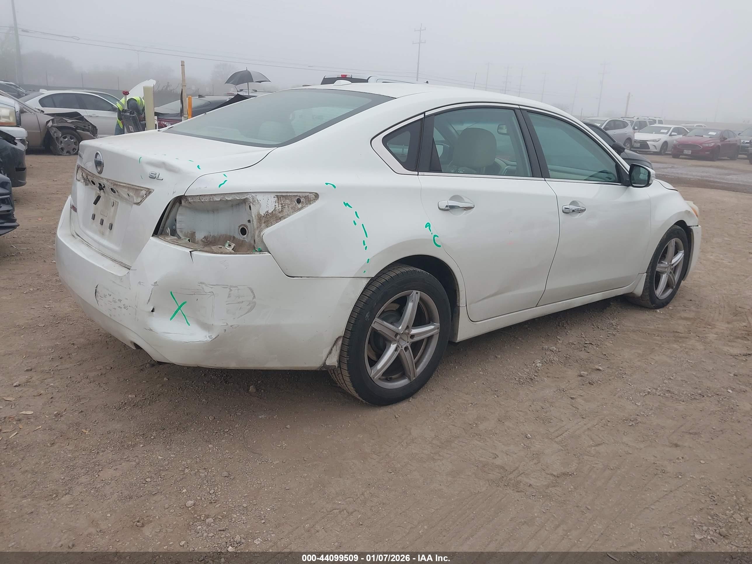 NISSAN ALTIMA image 4