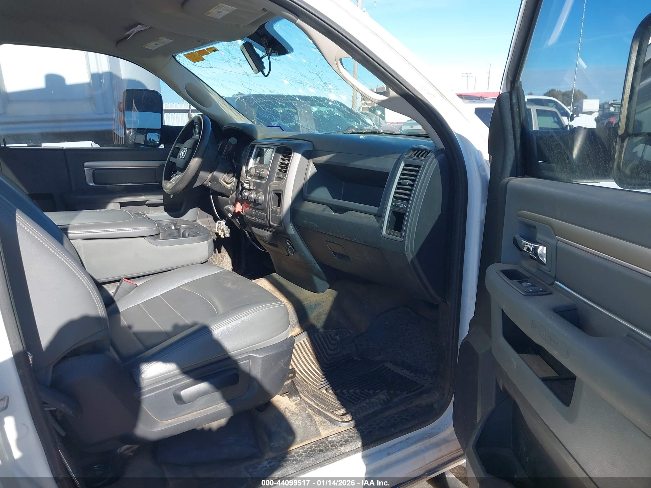 RAM 4500 image 8