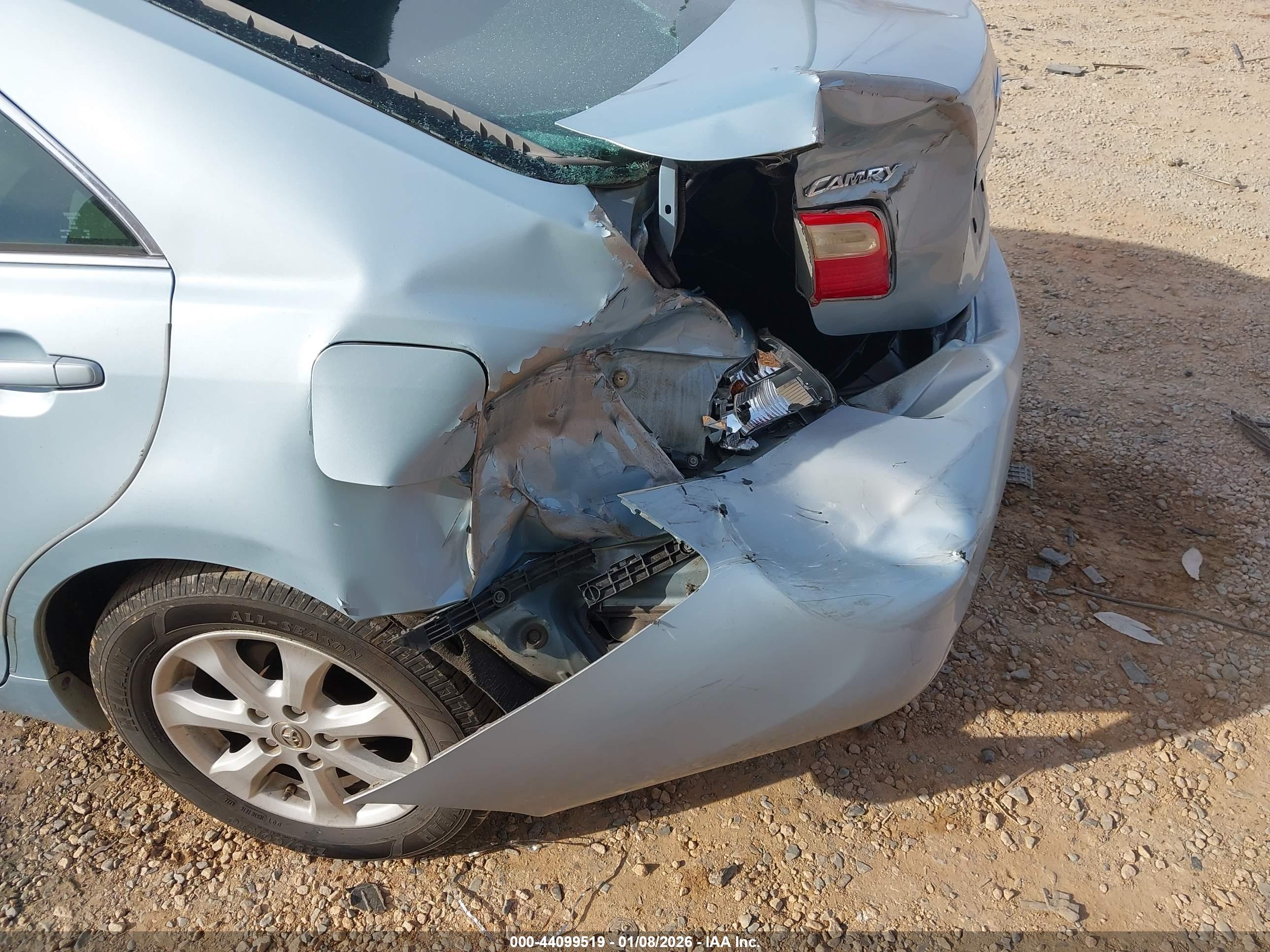 TOYOTA CAMRY image 6