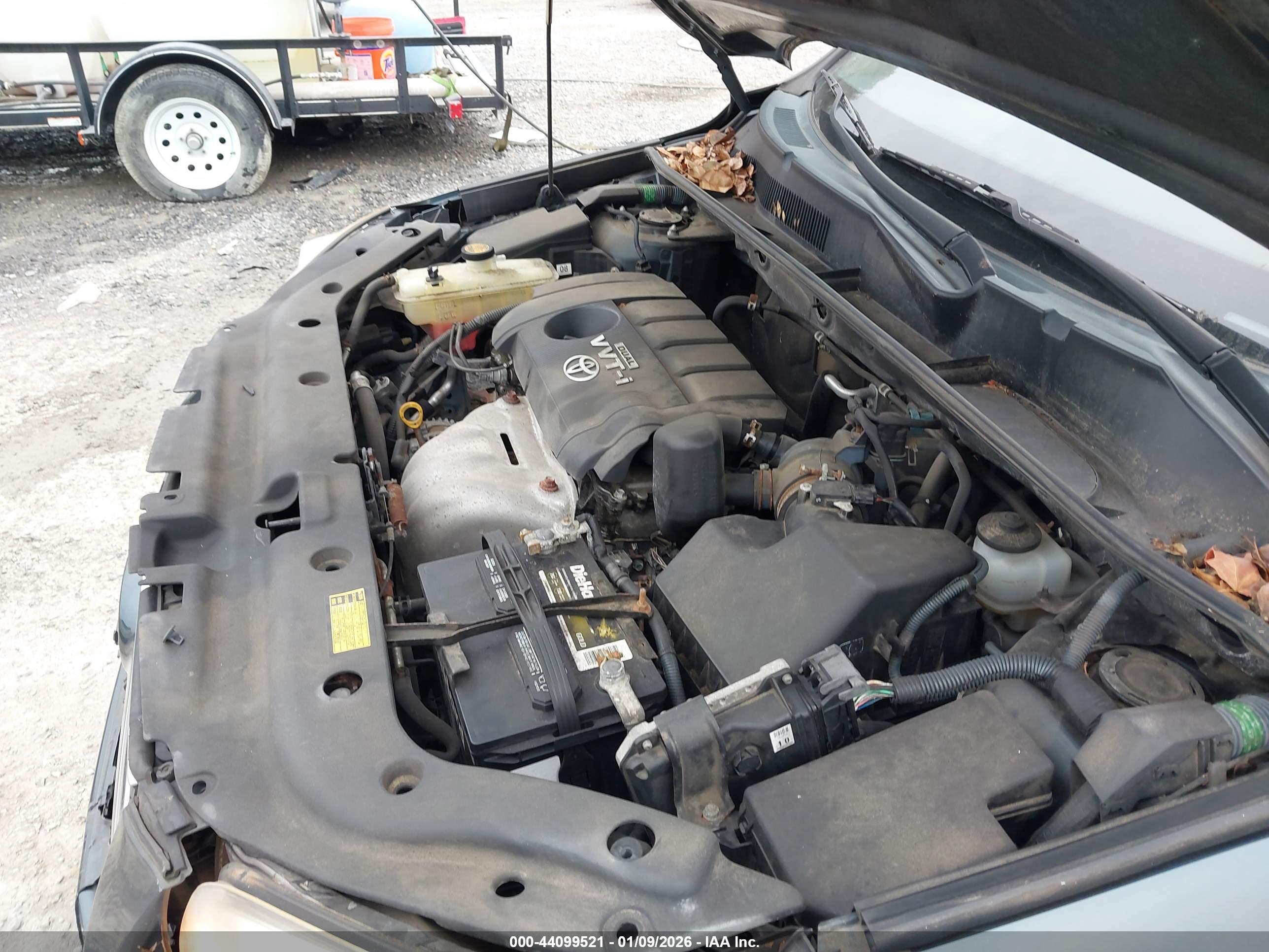 TOYOTA RAV4 image 10