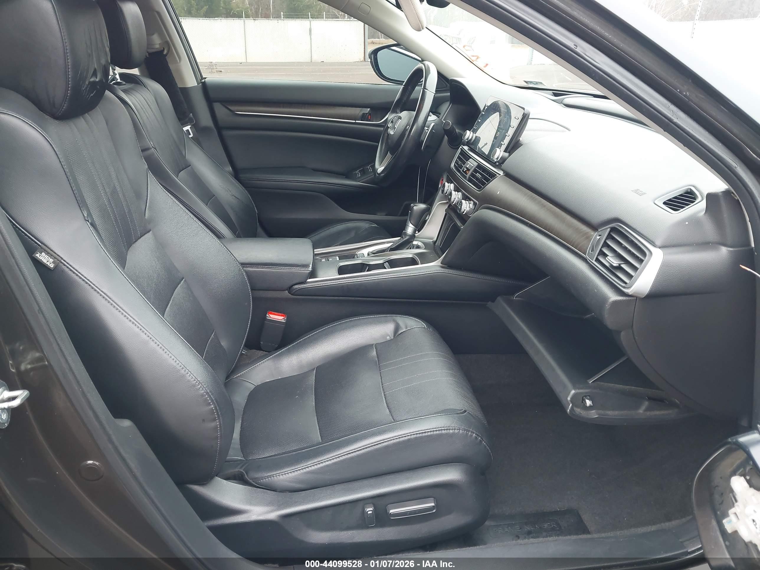 HONDA ACCORD image 5