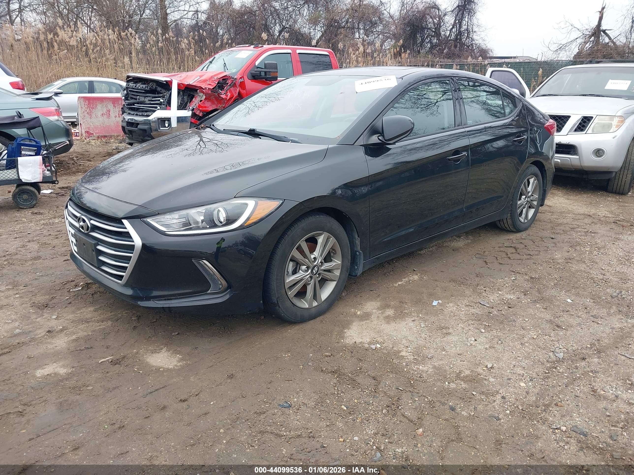 HYUNDAI ELANTRA image 2