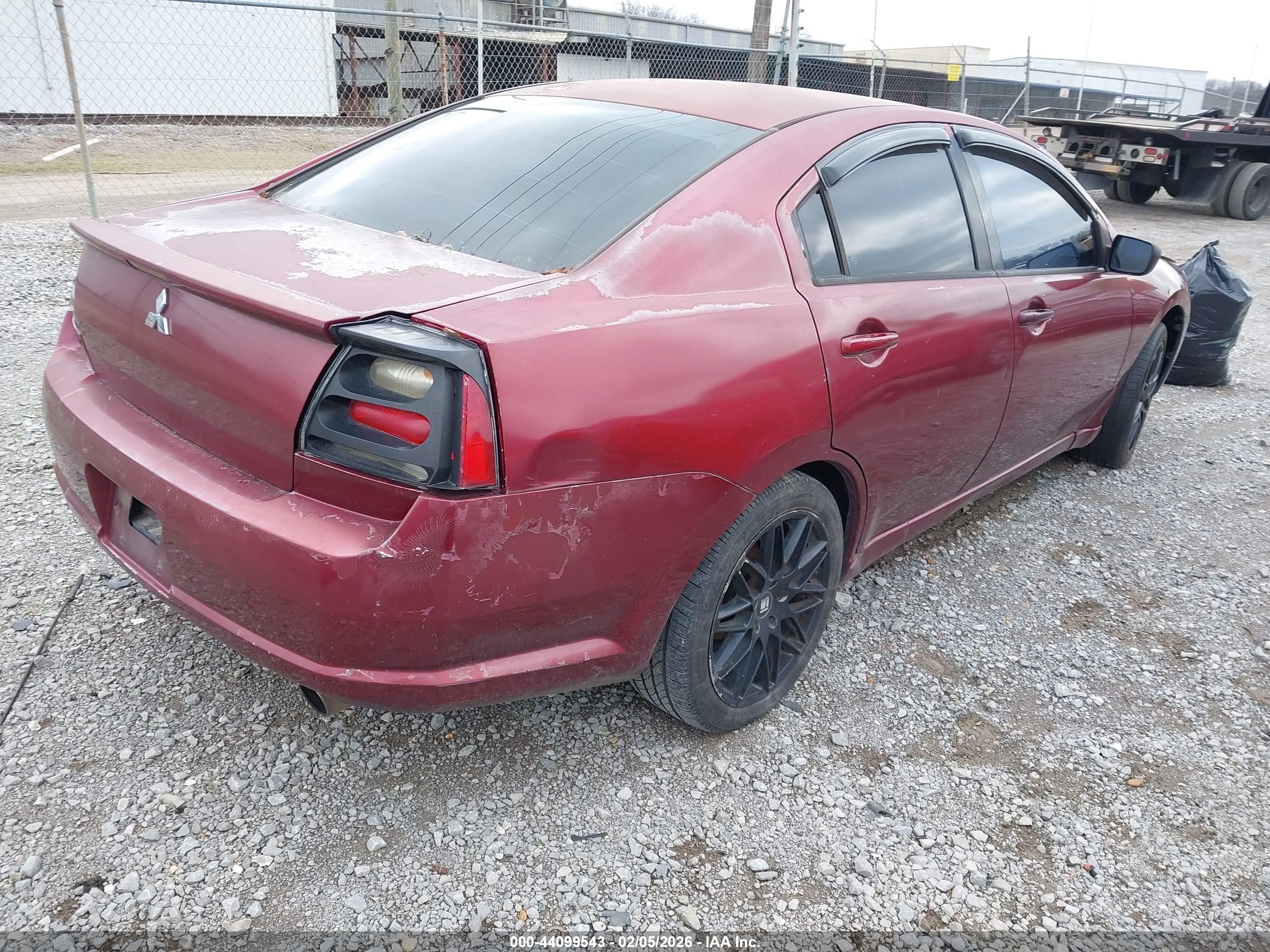 MITSUBISHI GALANT image 4