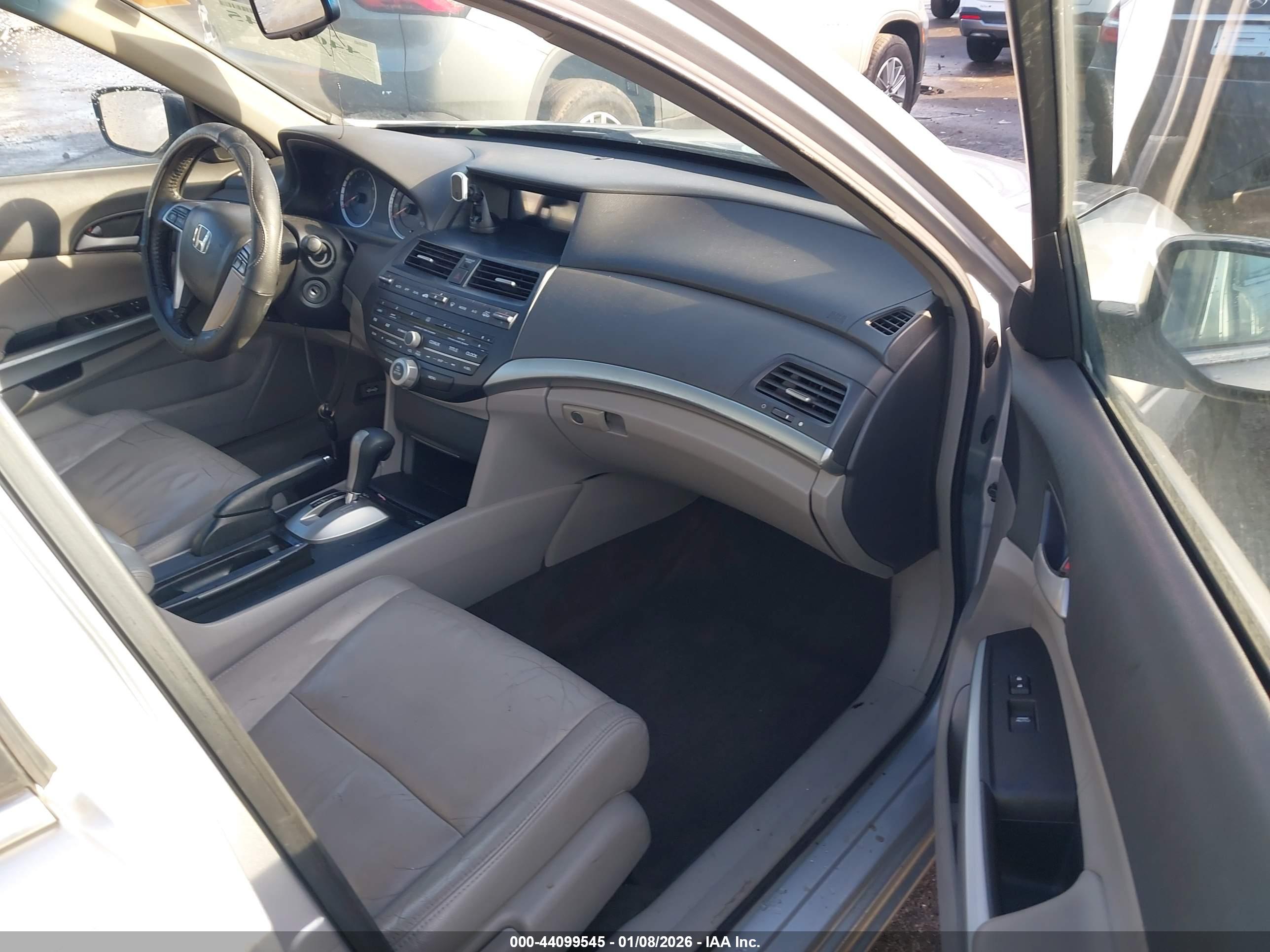 HONDA ACCORD image 5