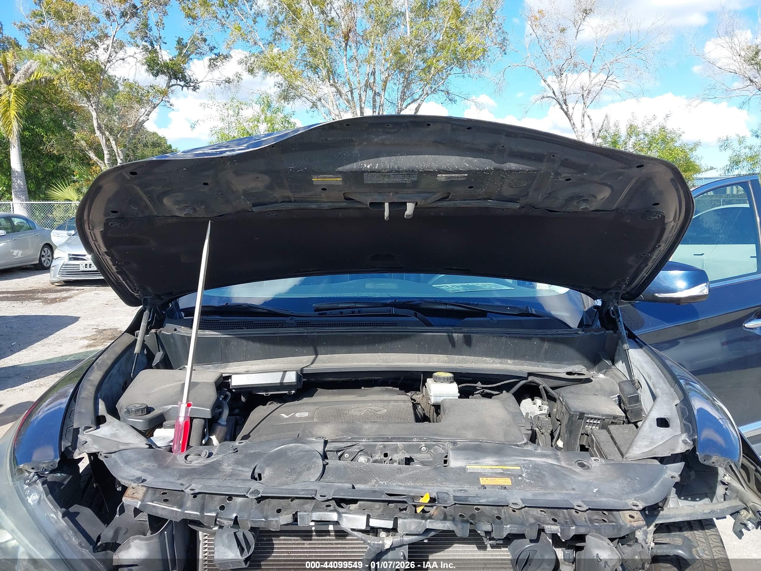 INFINITI QX60 image 10