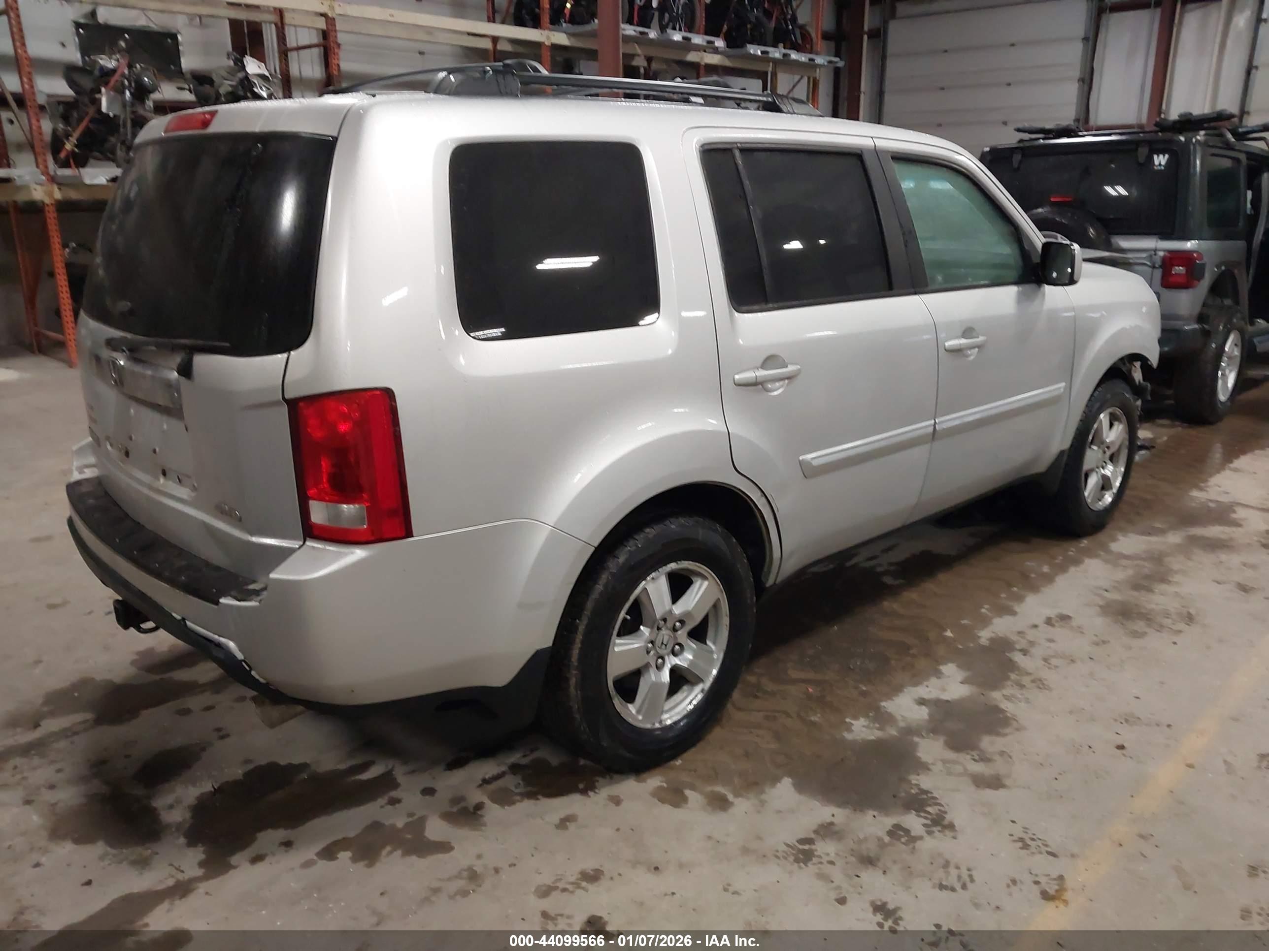 HONDA PILOT image 4
