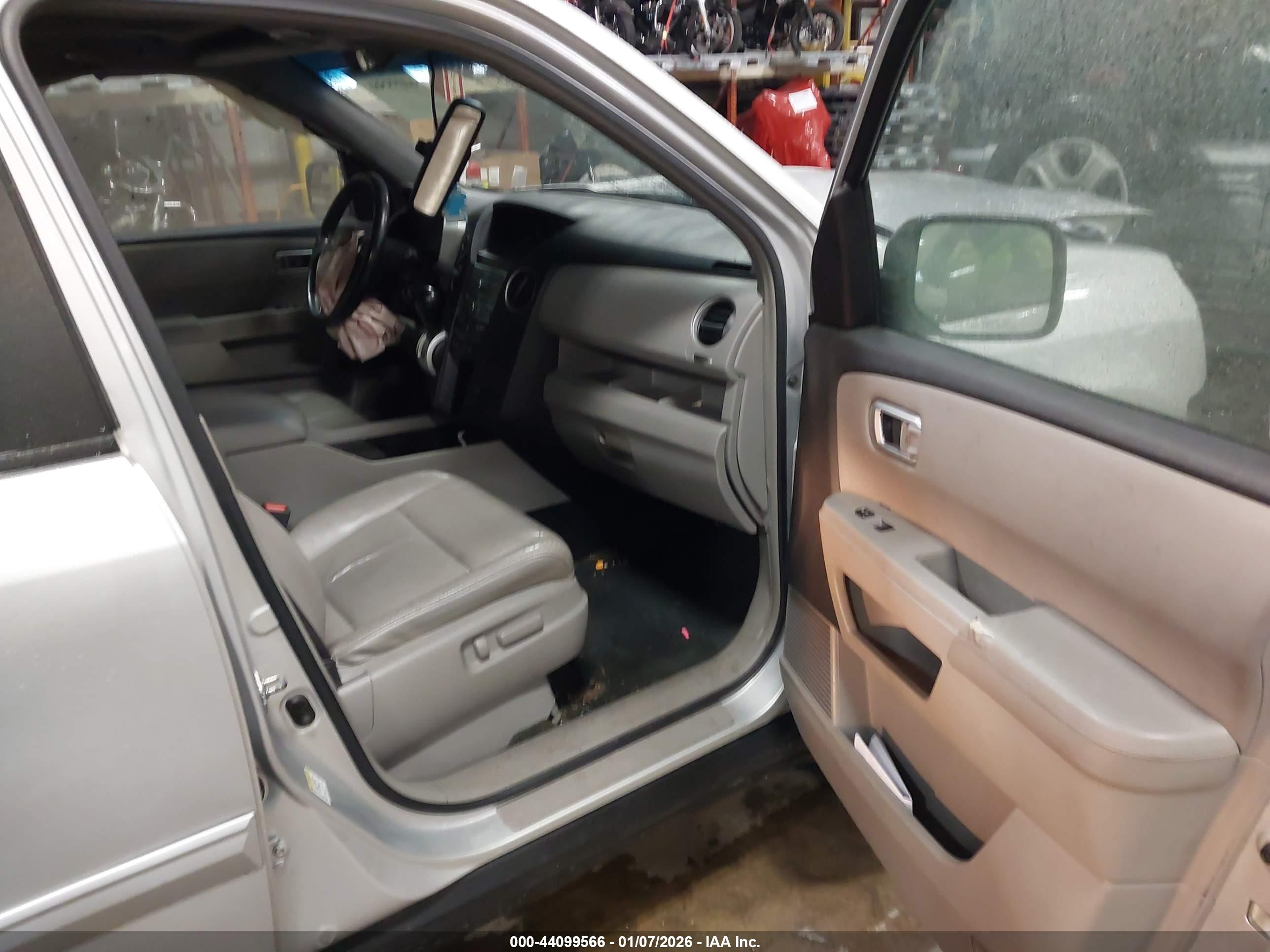 HONDA PILOT image 5