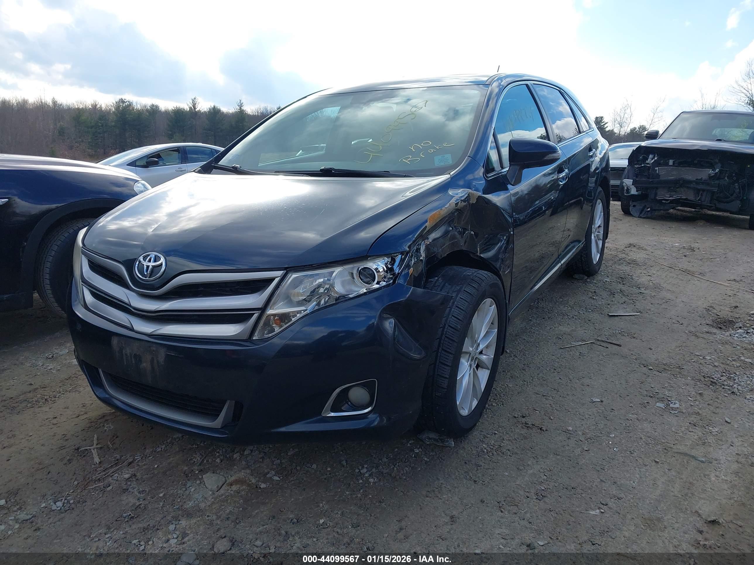 TOYOTA VENZA image 2