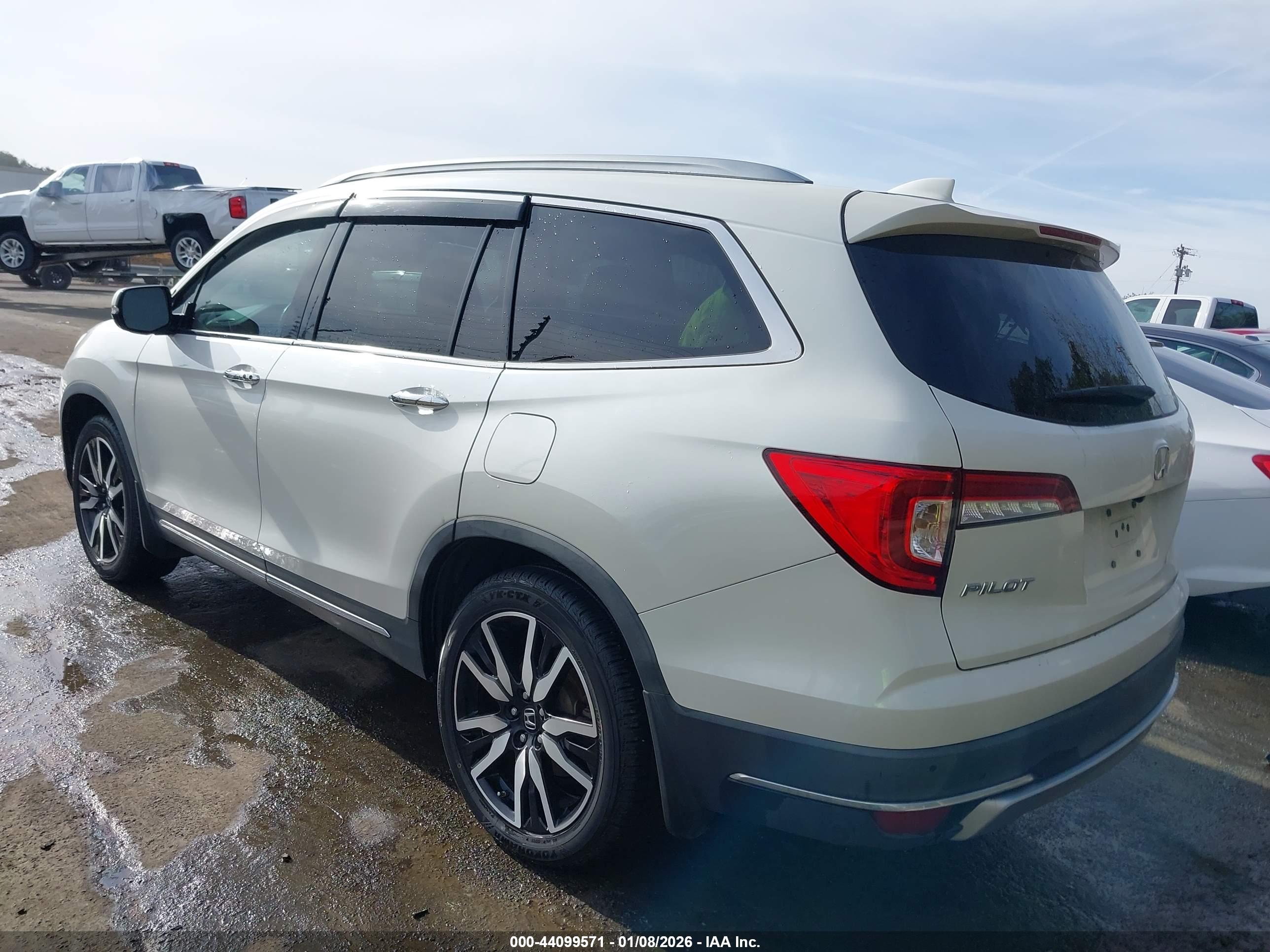 HONDA PILOT image 3