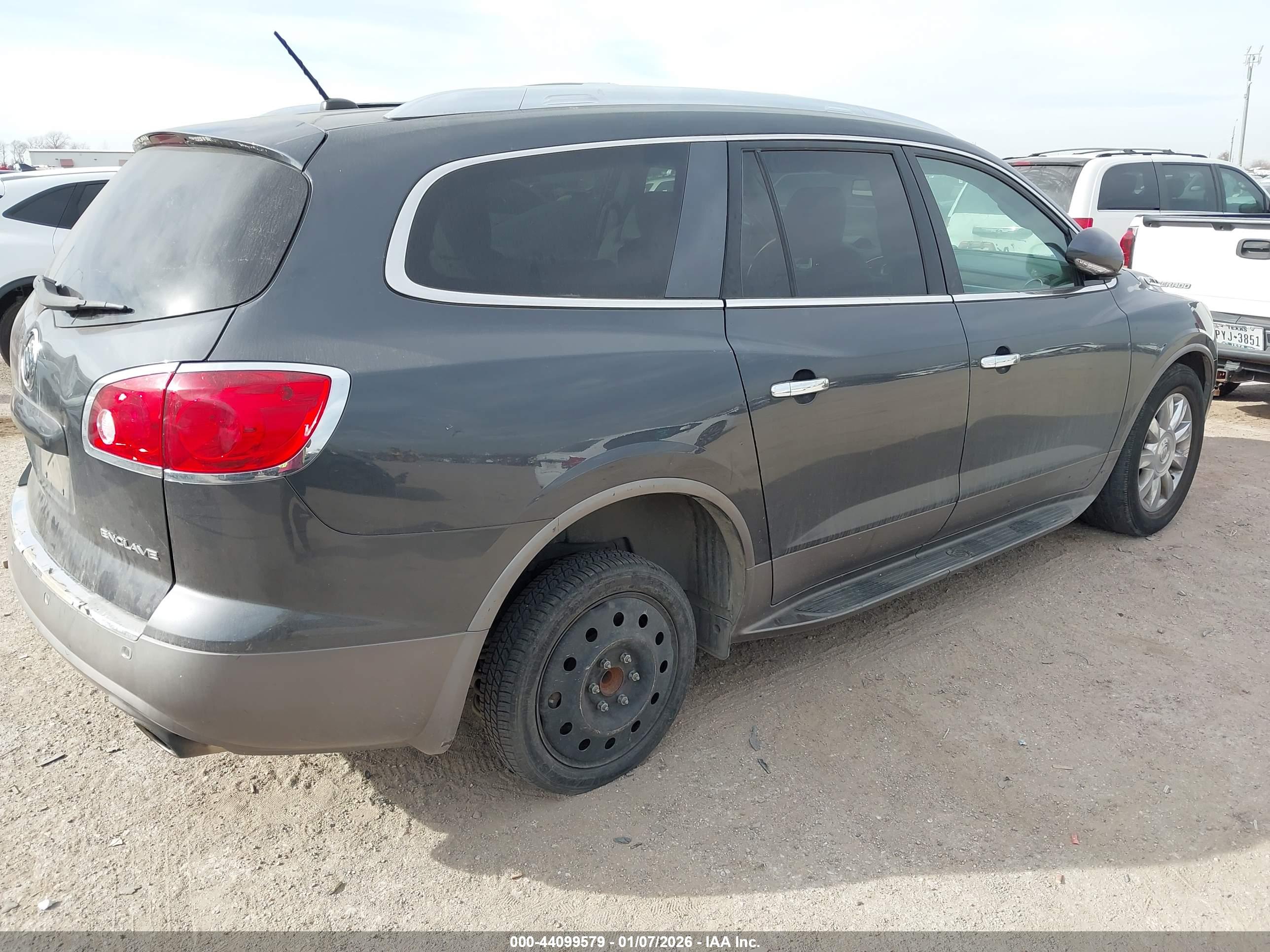 BUICK ENCLAVE image 4