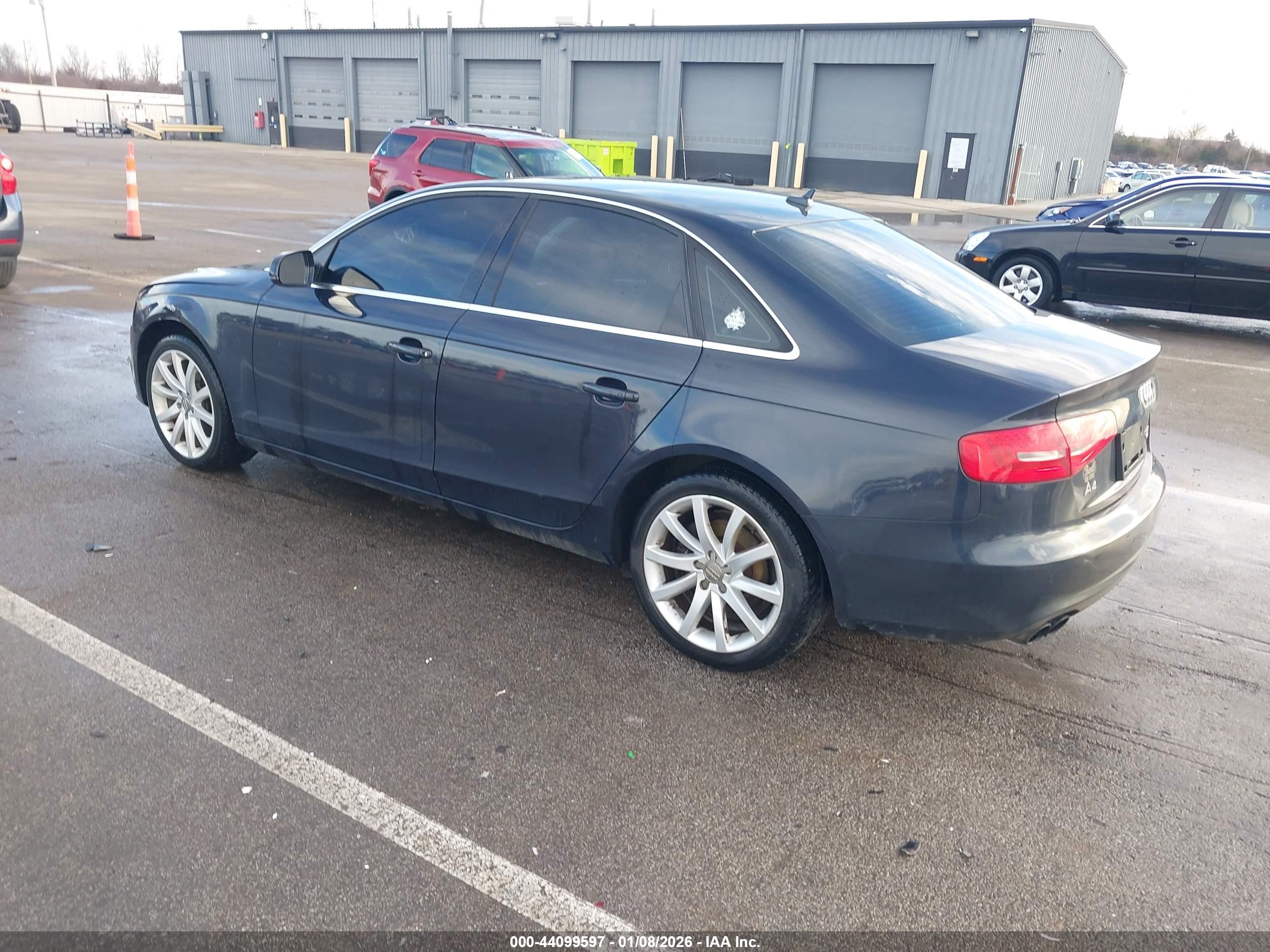 AUDI A4 image 3