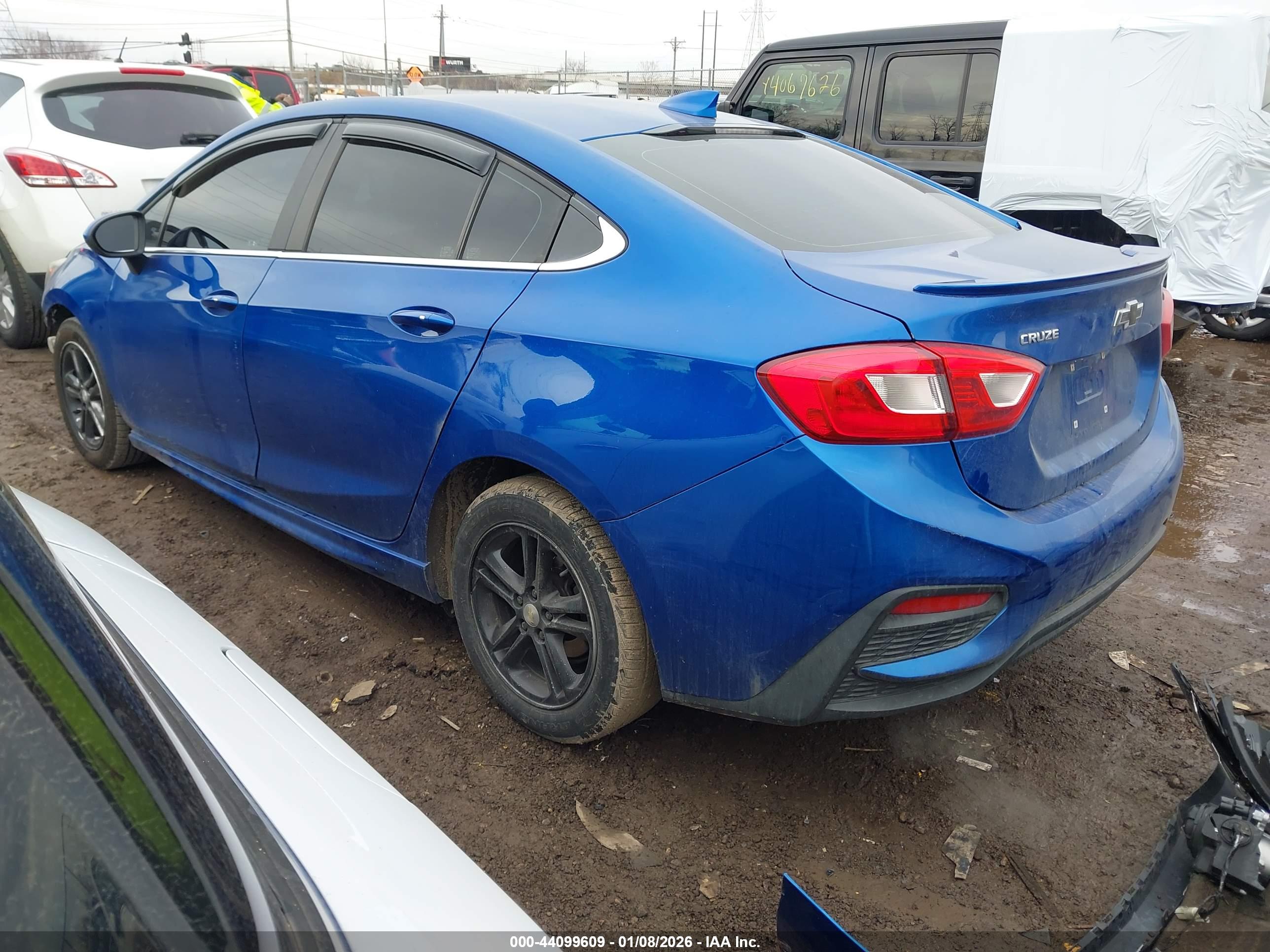 CHEVROLET CRUZE image 3