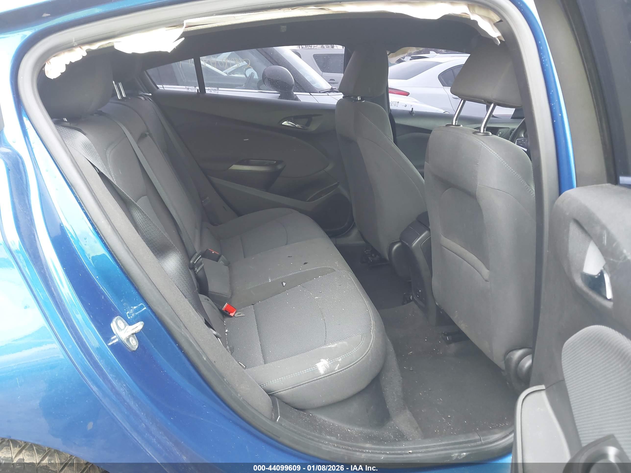 CHEVROLET CRUZE image 8