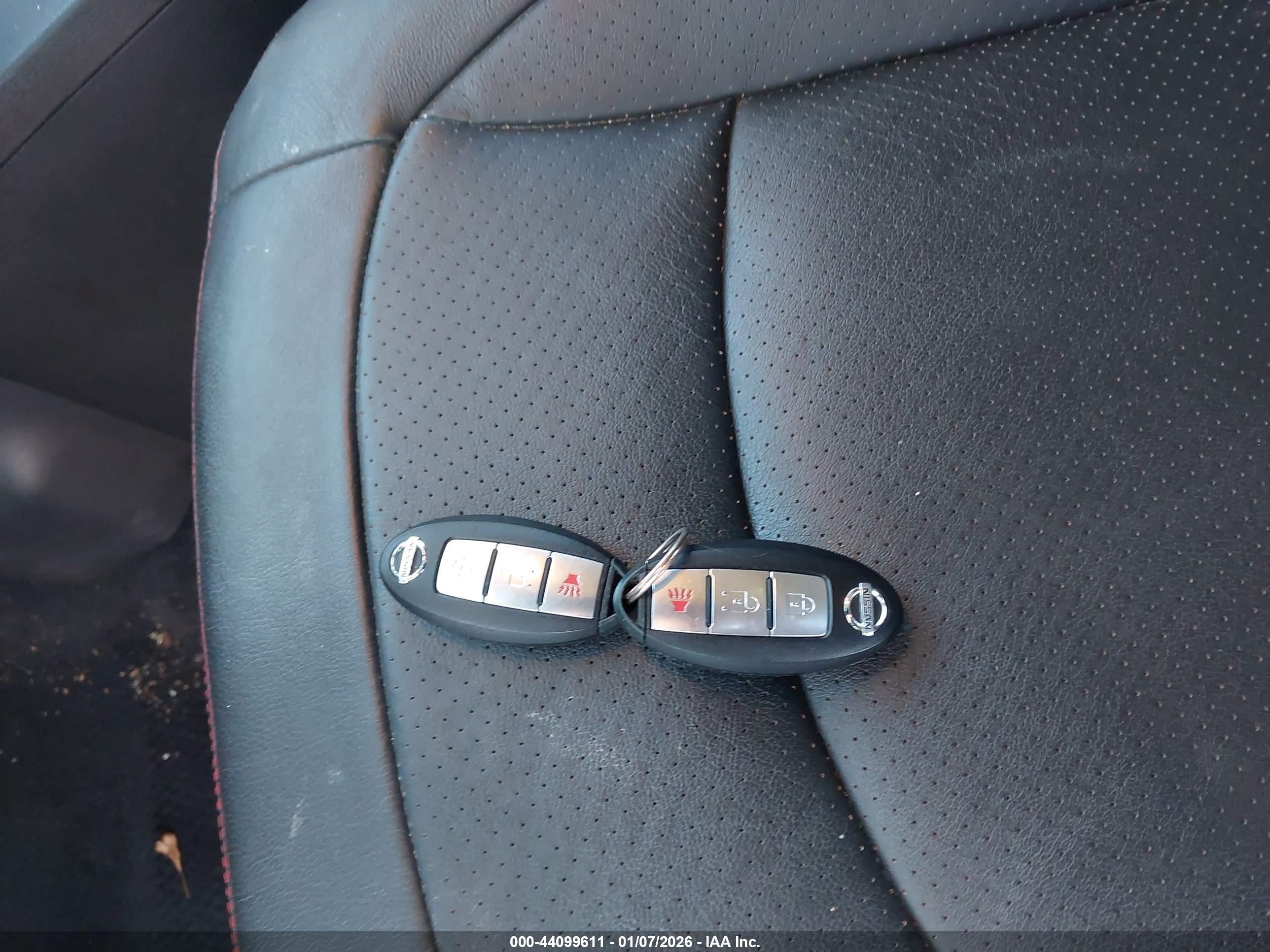 NISSAN ROGUE image 11