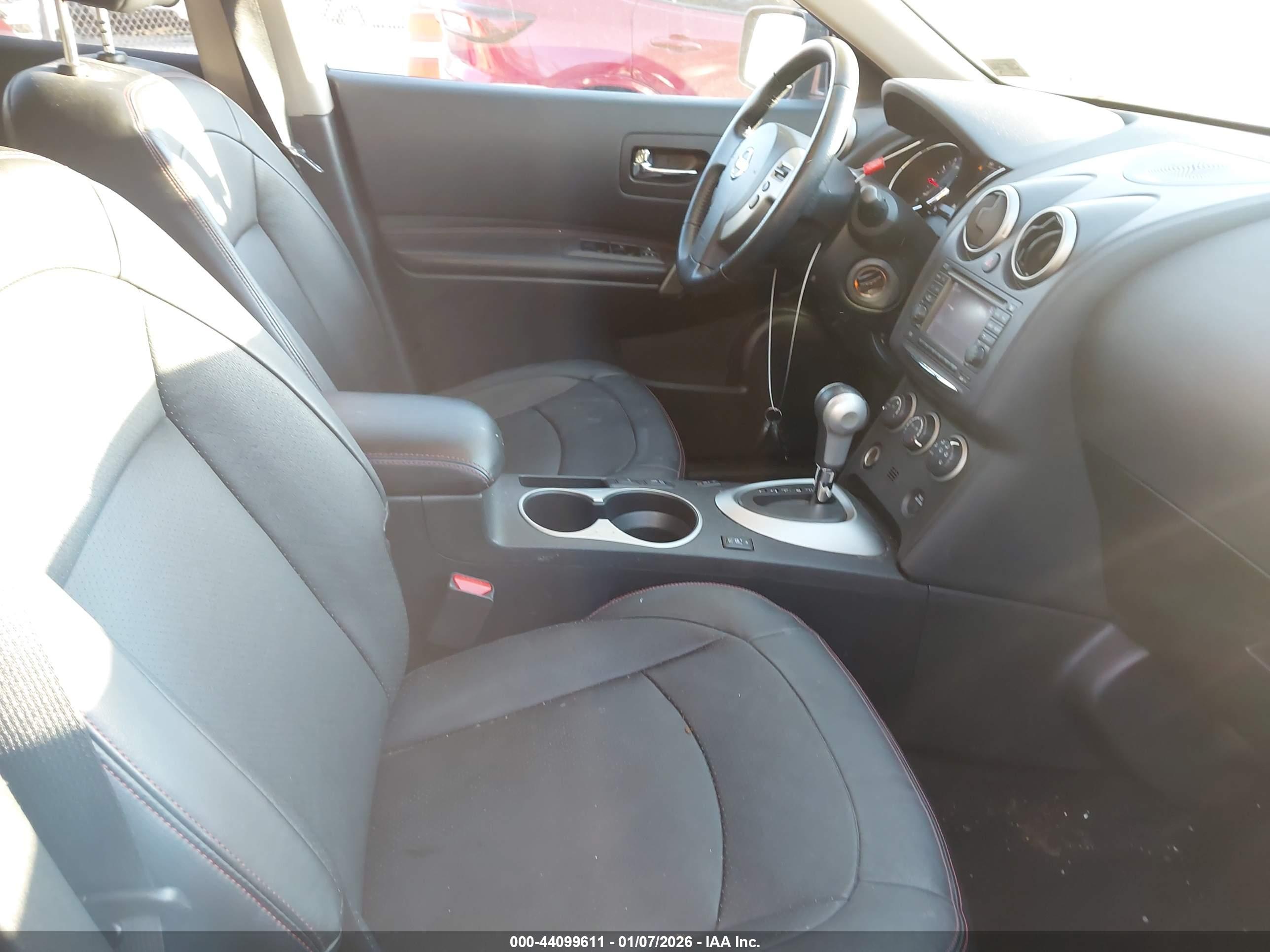 NISSAN ROGUE image 5