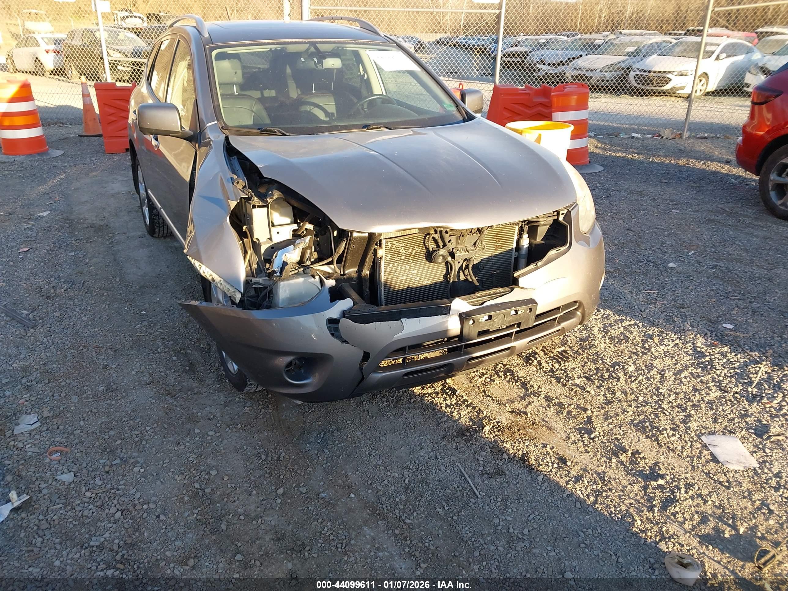 NISSAN ROGUE image 6