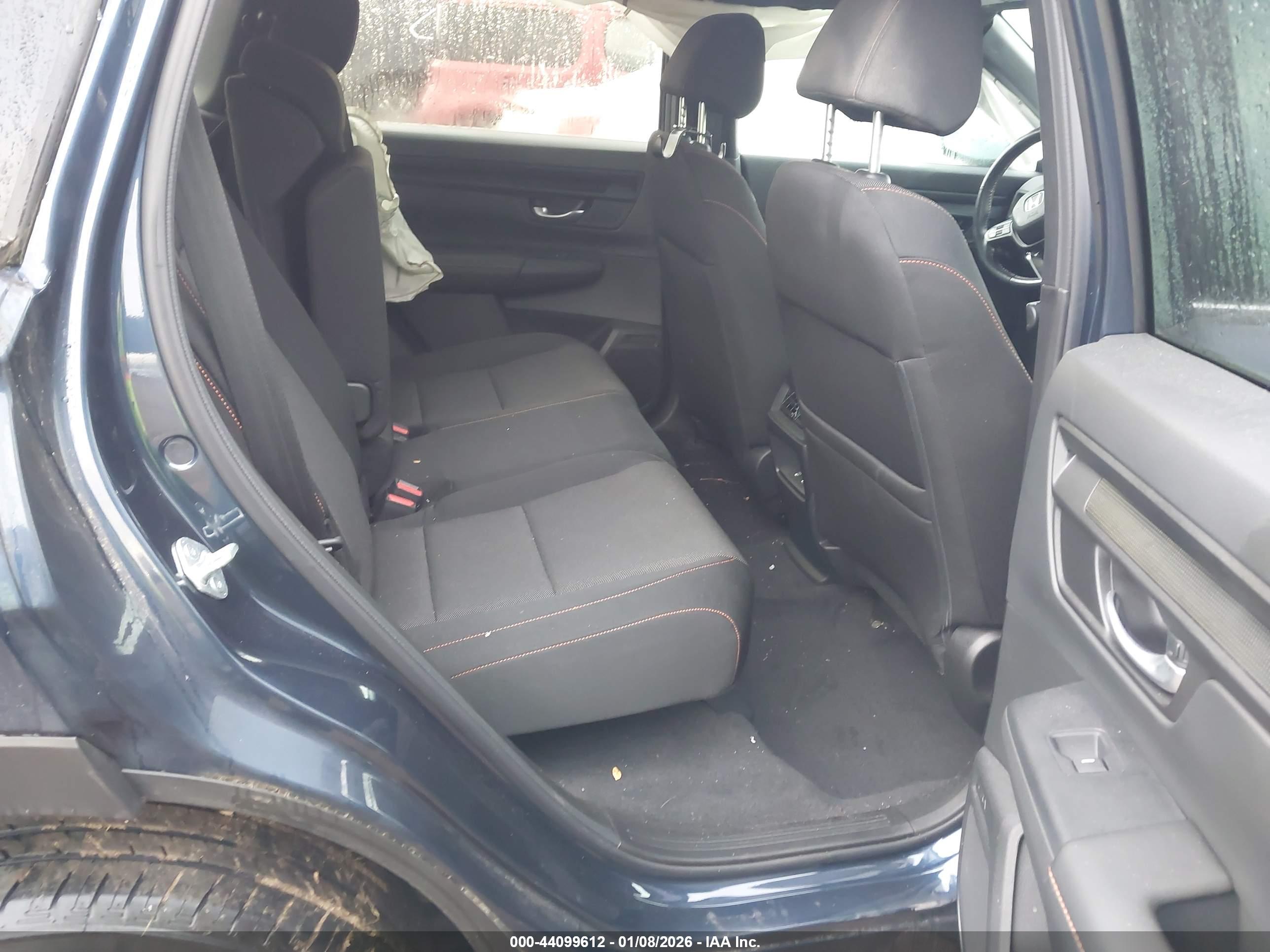 HONDA CR-V image 8