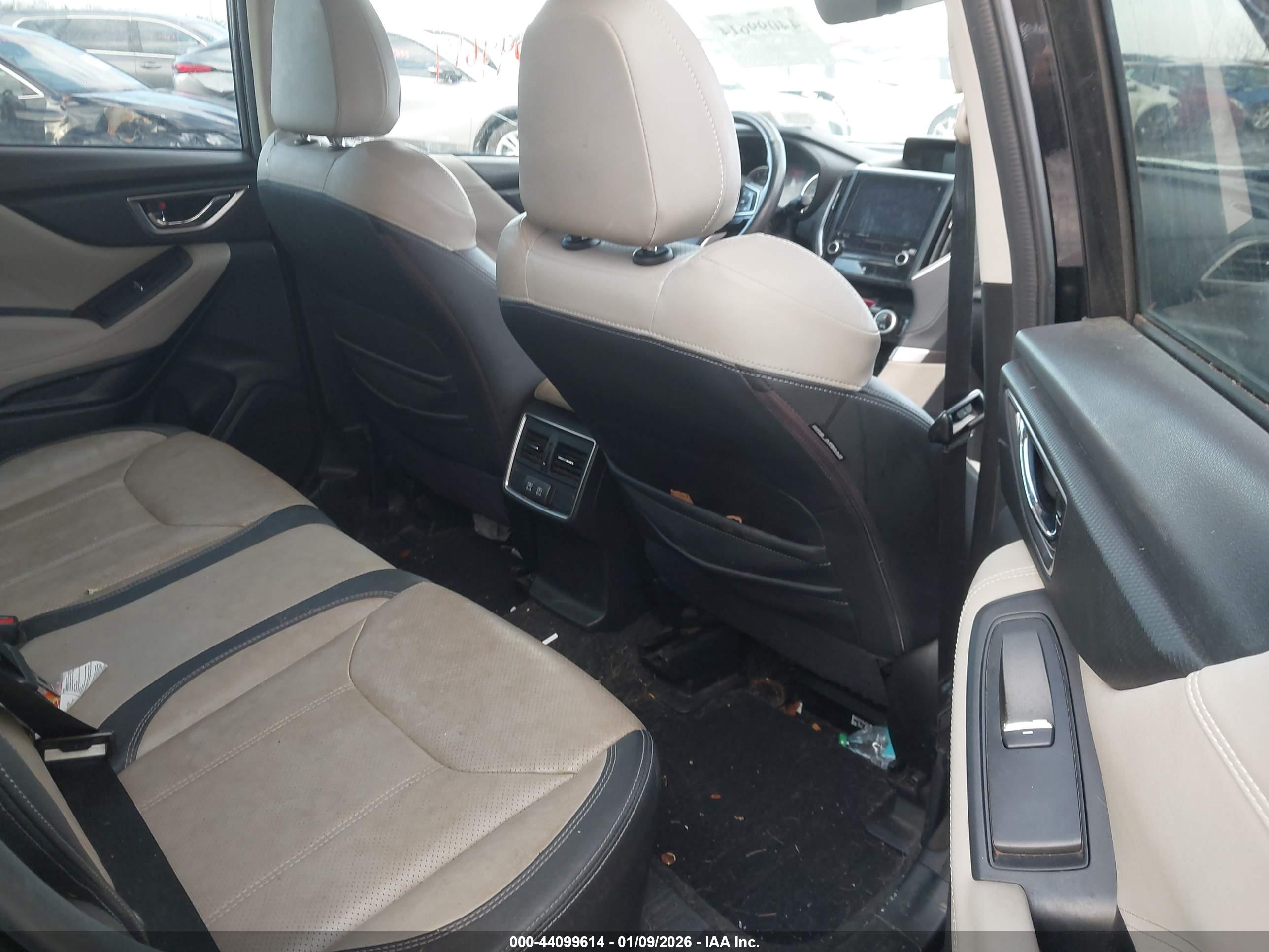 SUBARU FORESTER image 8
