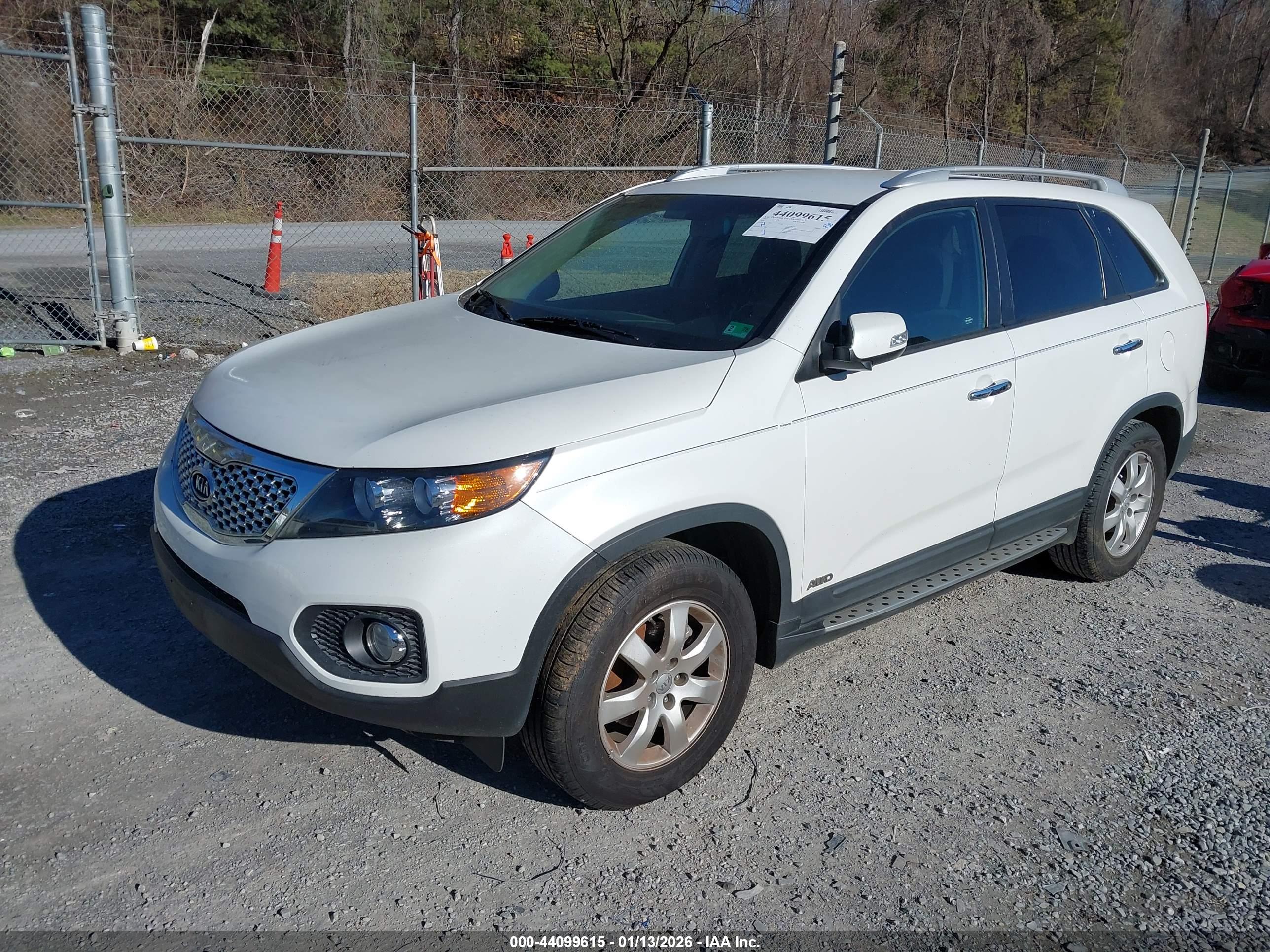 KIA SORENTO image 2