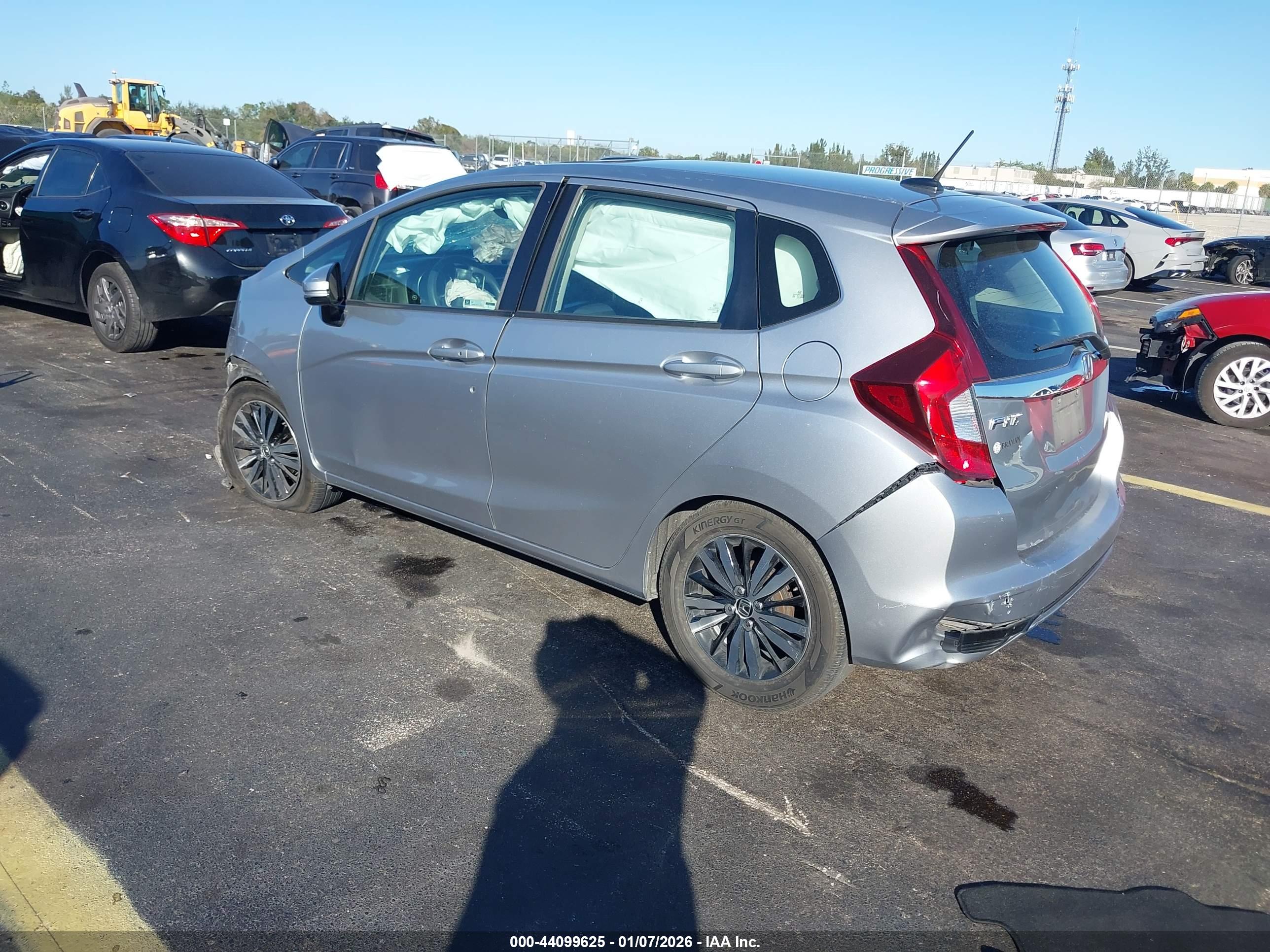 HONDA FIT image 3