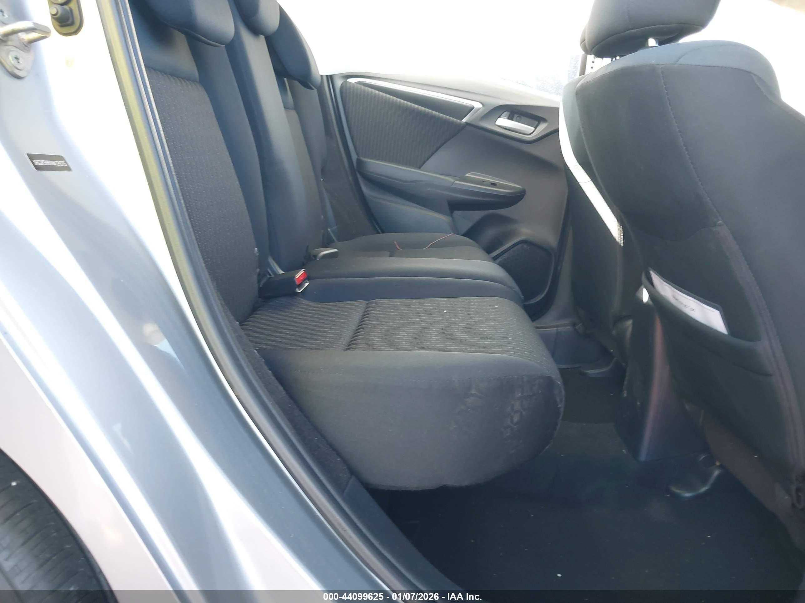 HONDA FIT image 8