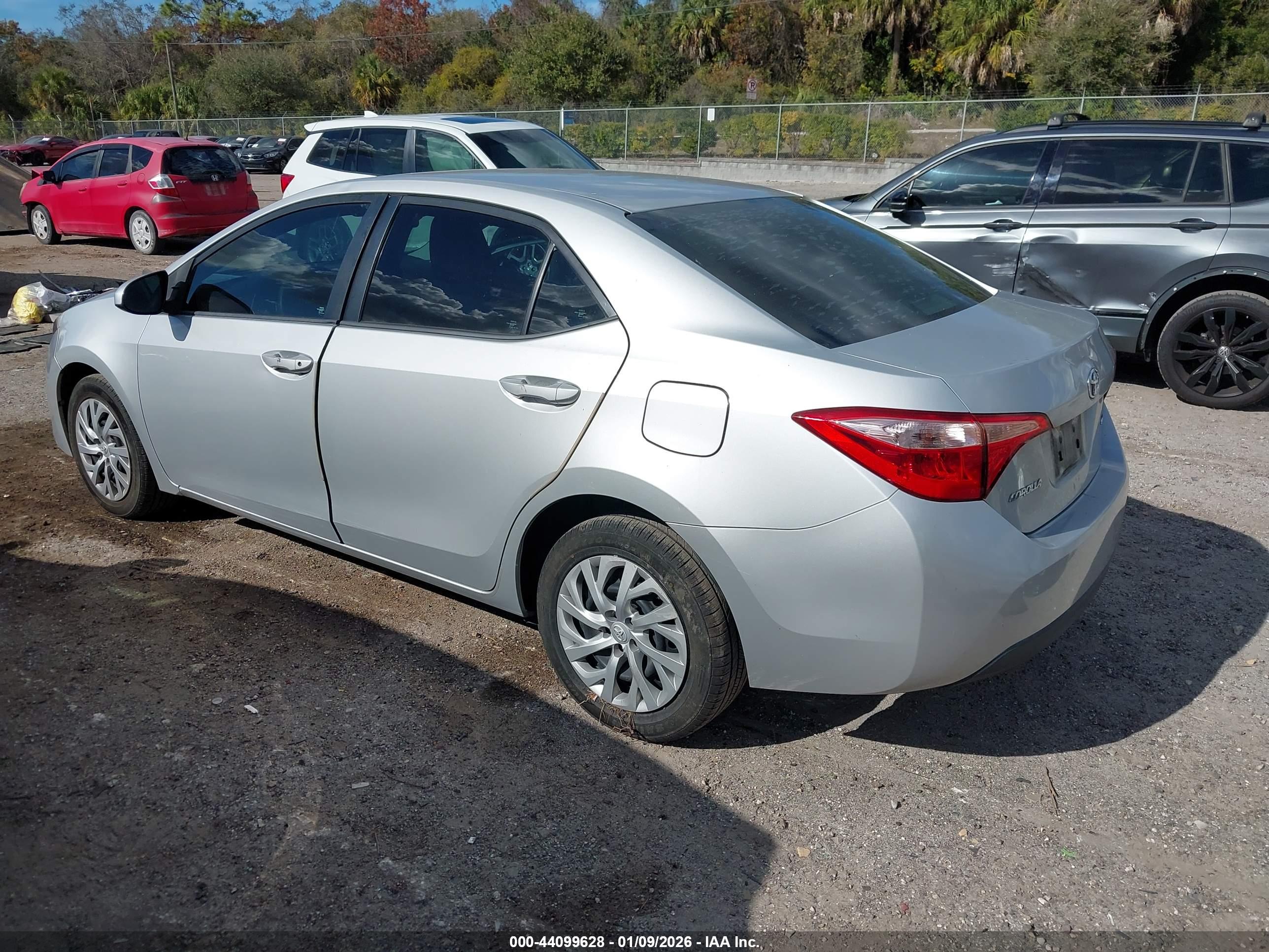 TOYOTA COROLLA image 3