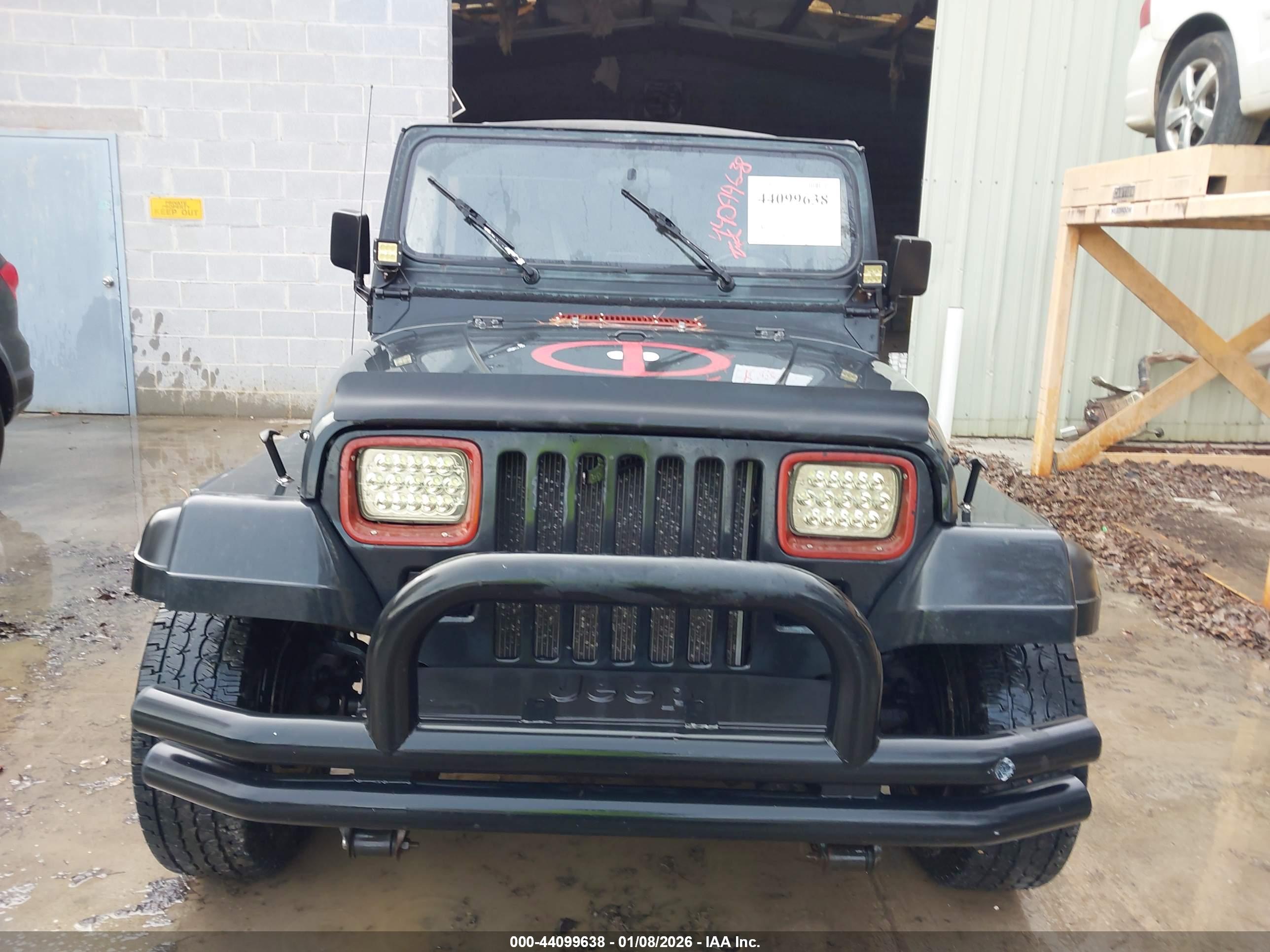 JEEP WRANGLER image 6