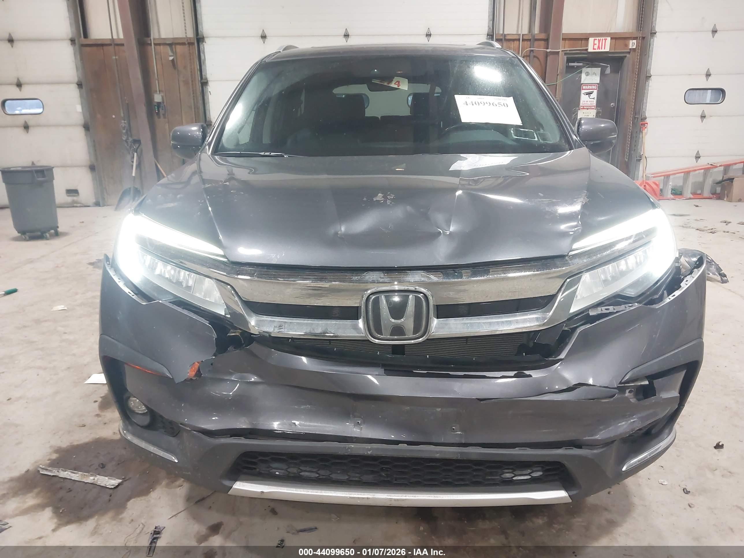 HONDA PILOT image 6