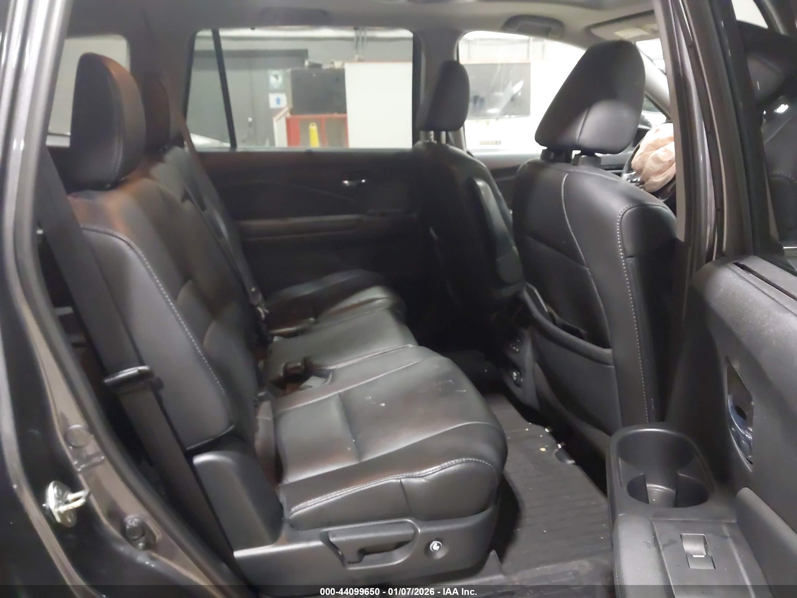 HONDA PILOT image 8