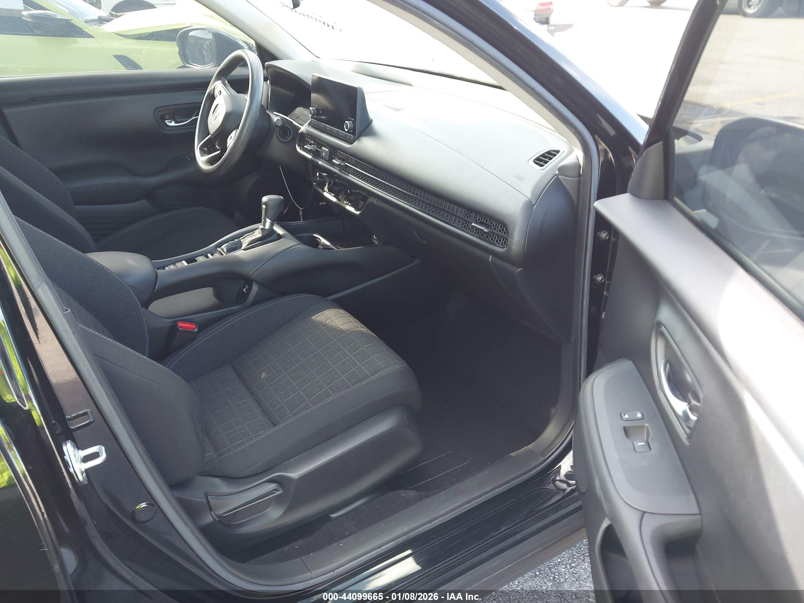 HONDA HR-V image 5