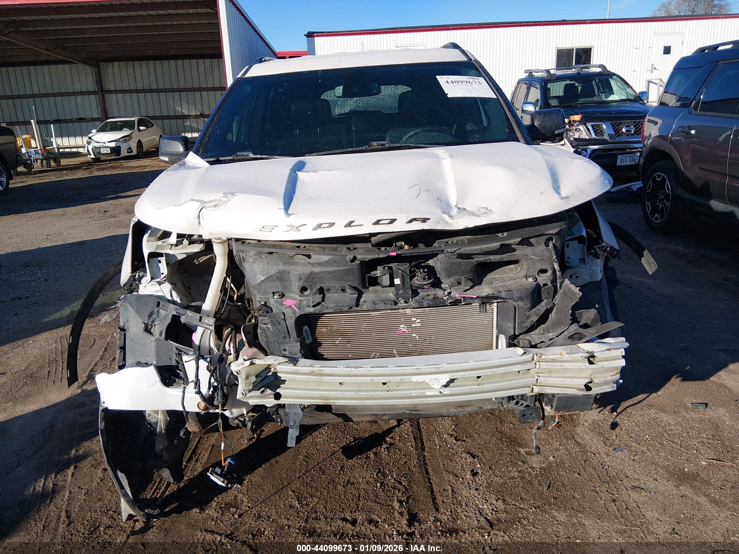 FORD EXPLORER image 6